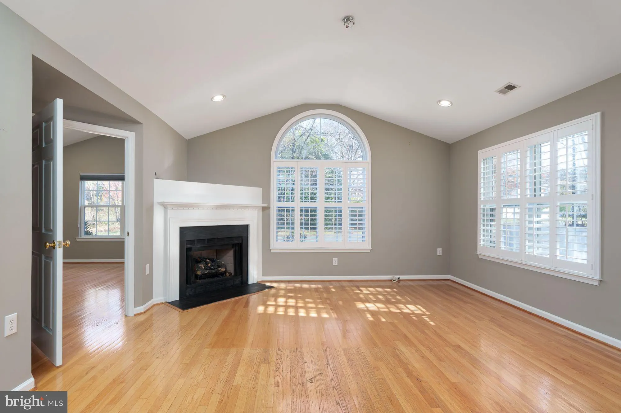 Property Slideshow image 5 of 23 | 131 point ct, Lawrence Township, NJ, 08648