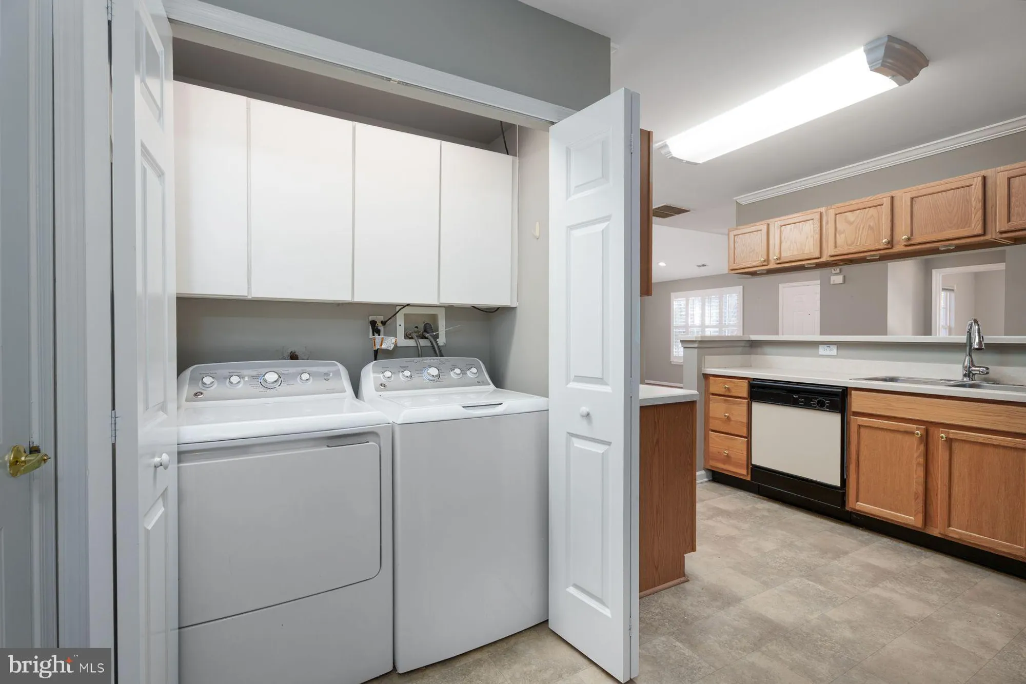 Property Slideshow image 16 of 23 | 131 point ct, Lawrence Township, NJ, 08648