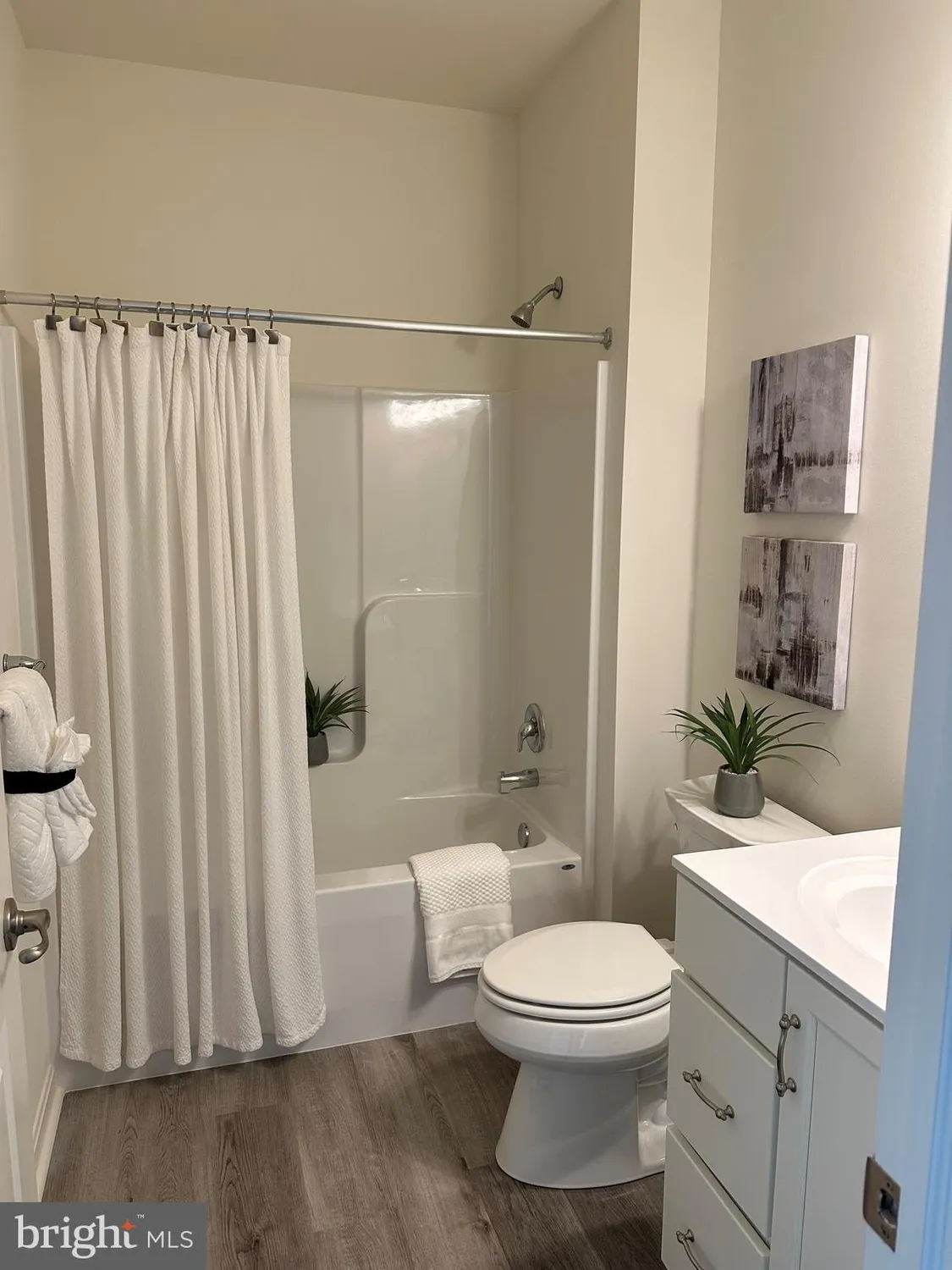 Property Slideshow image 11 of 11 | 643 resort blvd, Dover, DE, 19904