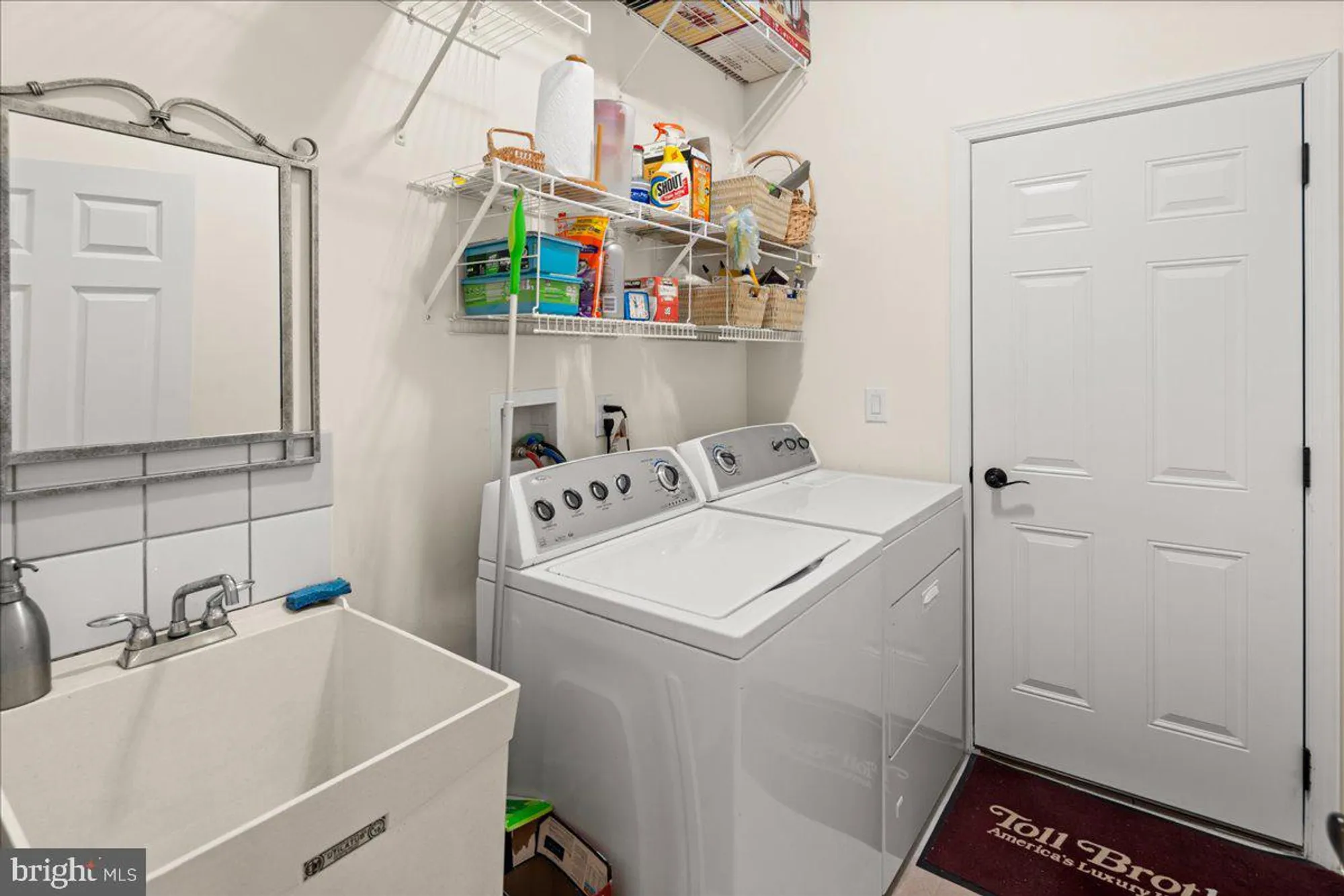 Property Slideshow image 35 of 65 | 9 bellingham dr, Kendall Park, NJ, 08824