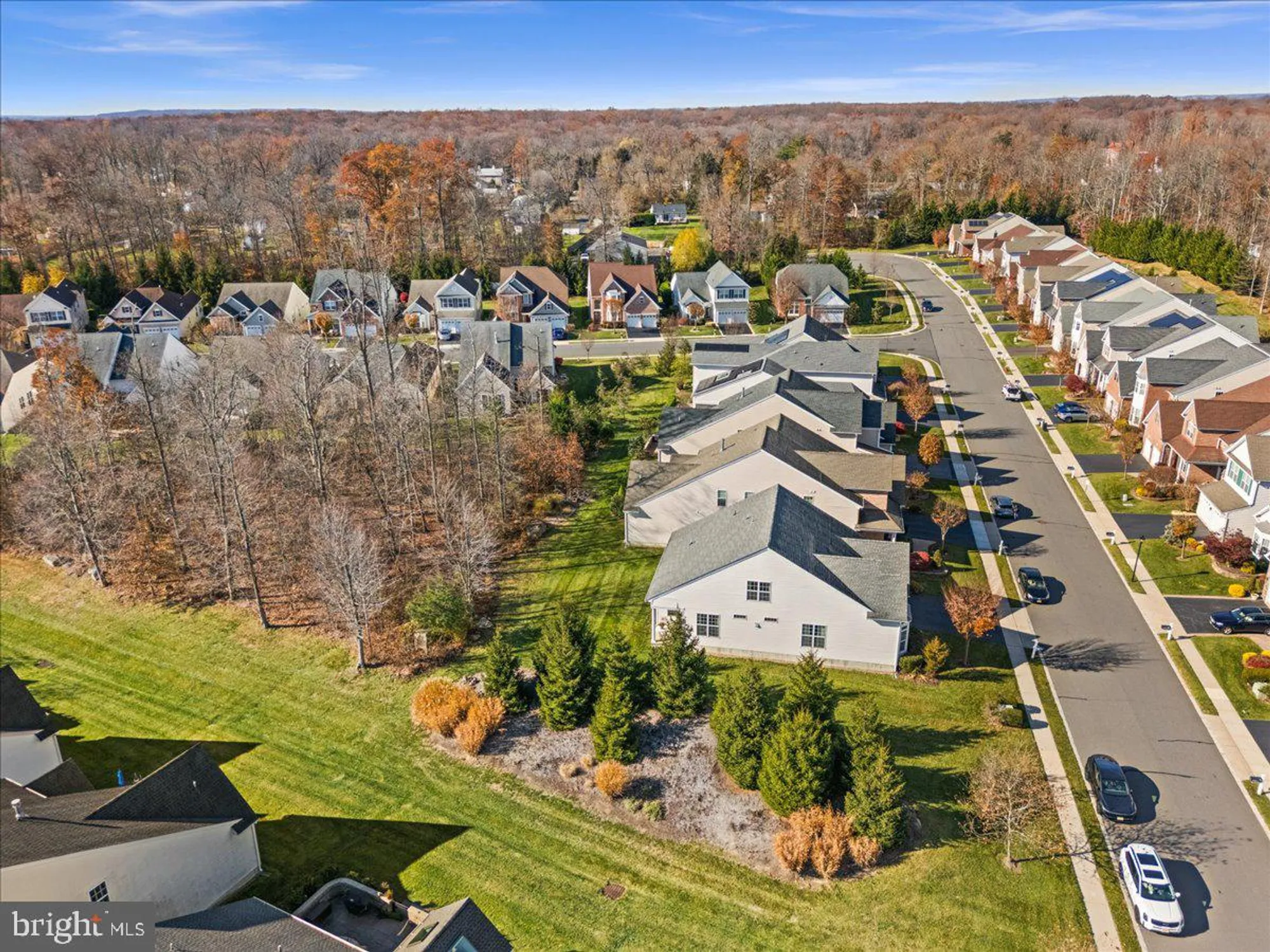 Property Slideshow image 43 of 65 | 9 bellingham dr, Kendall Park, NJ, 08824