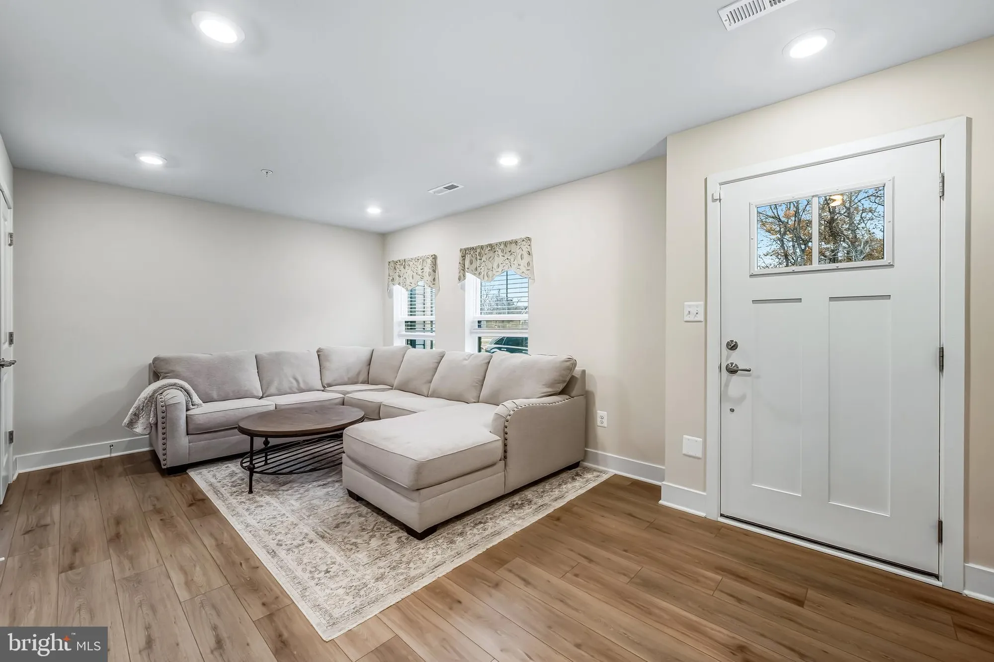 Property Slideshow image 33 of 50 | 7206 sprouse ct, Glen Burnie, MD, 21060