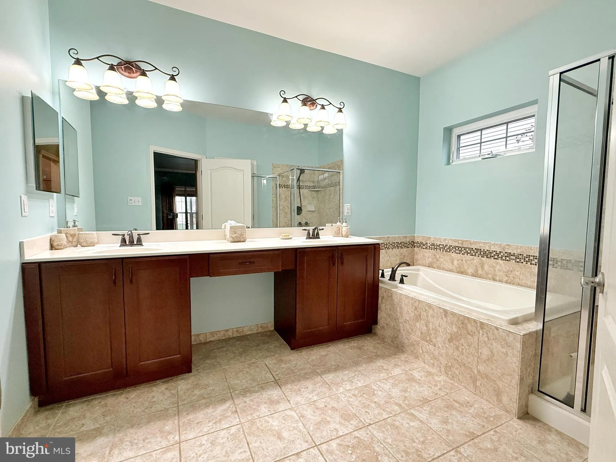 Property Slideshow image 41 of 85 | 140 weatherby ln, Glassboro, NJ, 08028