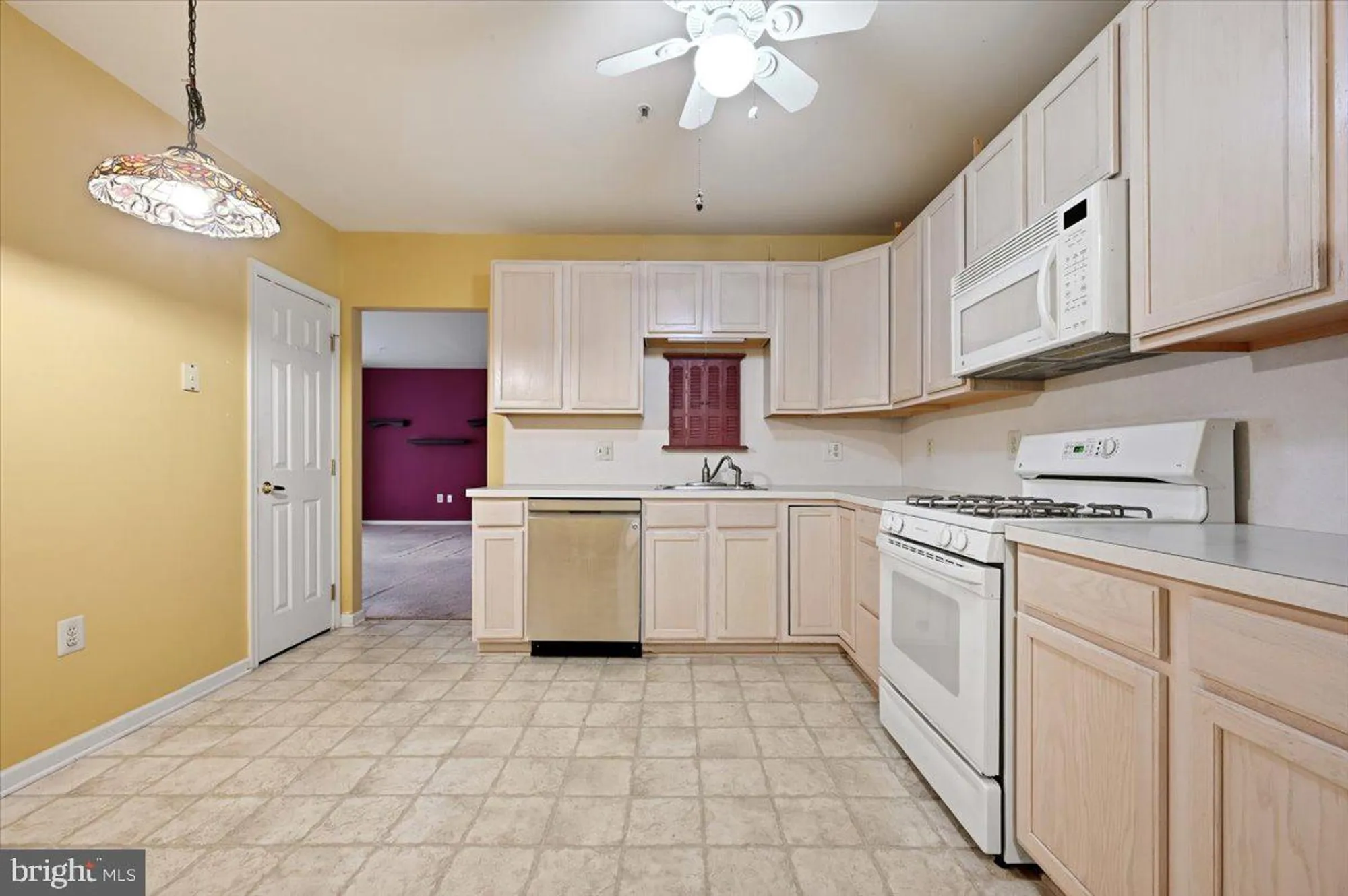 Property Slideshow image 10 of 36 | 5 patterson ave, East Norriton, PA, 19401