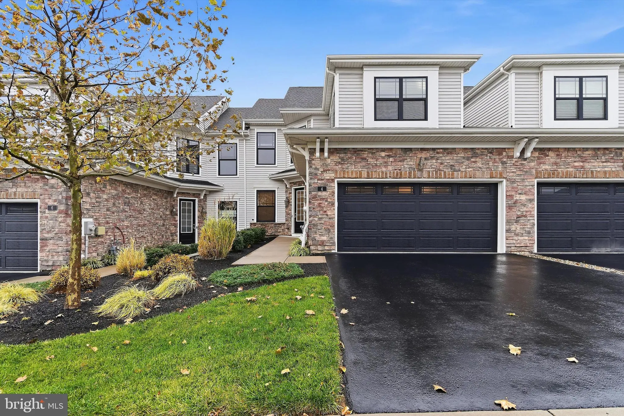 Property Slideshow image 1 of 56 | 4 dogleg ln, Lawrenceville, NJ, 08648