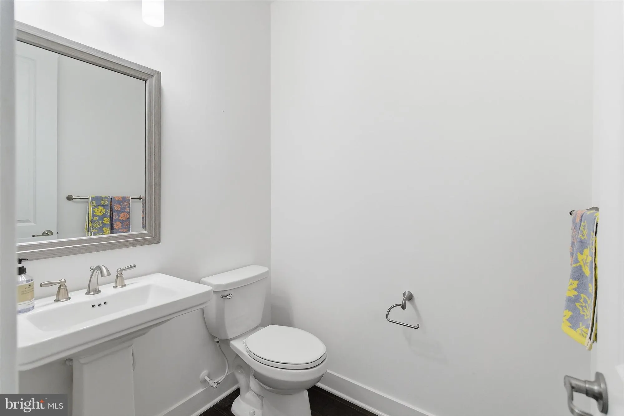 Property Slideshow image 25 of 56 | 4 dogleg ln, Lawrenceville, NJ, 08648