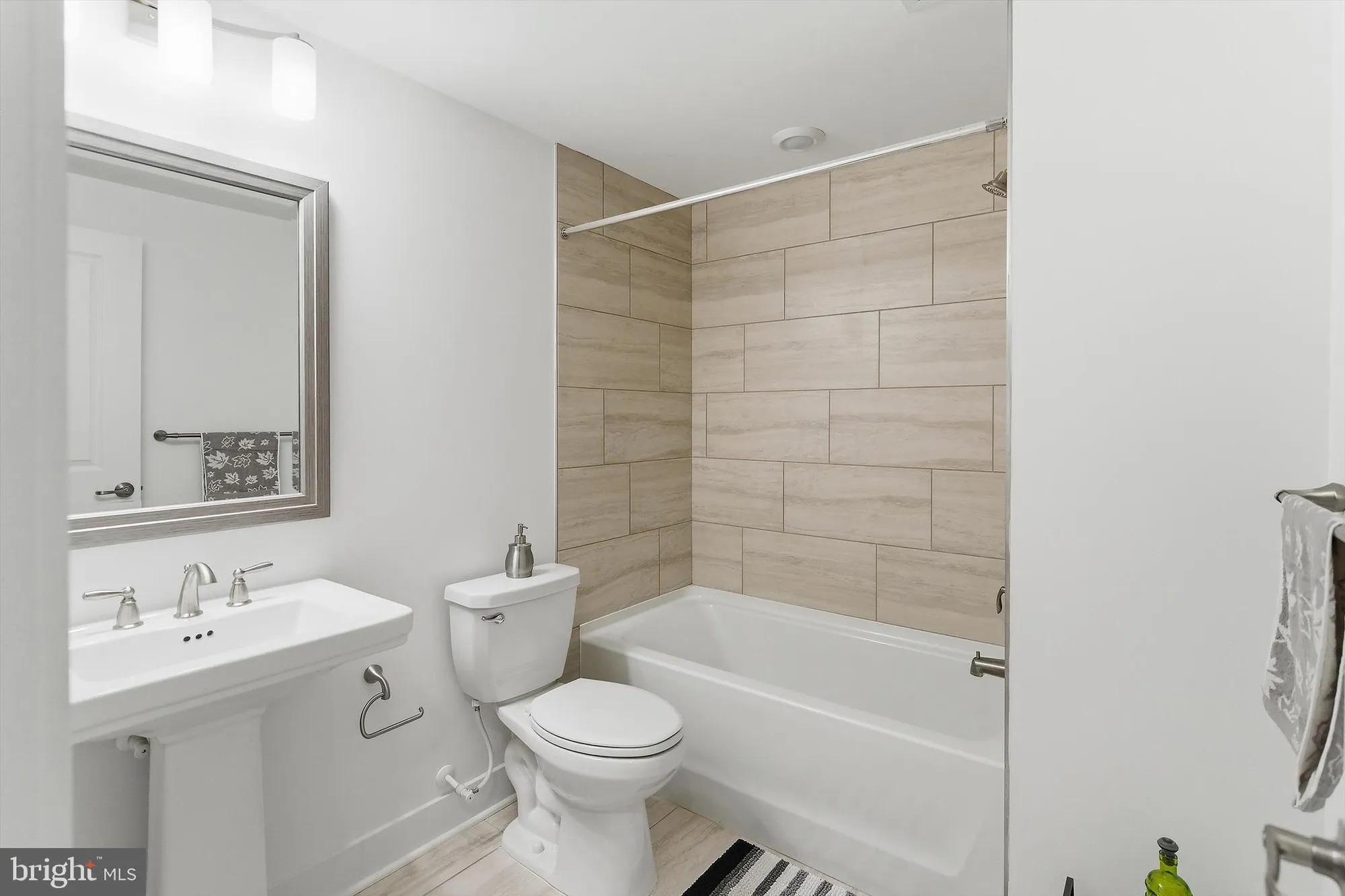 Property Slideshow image 38 of 56 | 4 dogleg ln, Lawrenceville, NJ, 08648