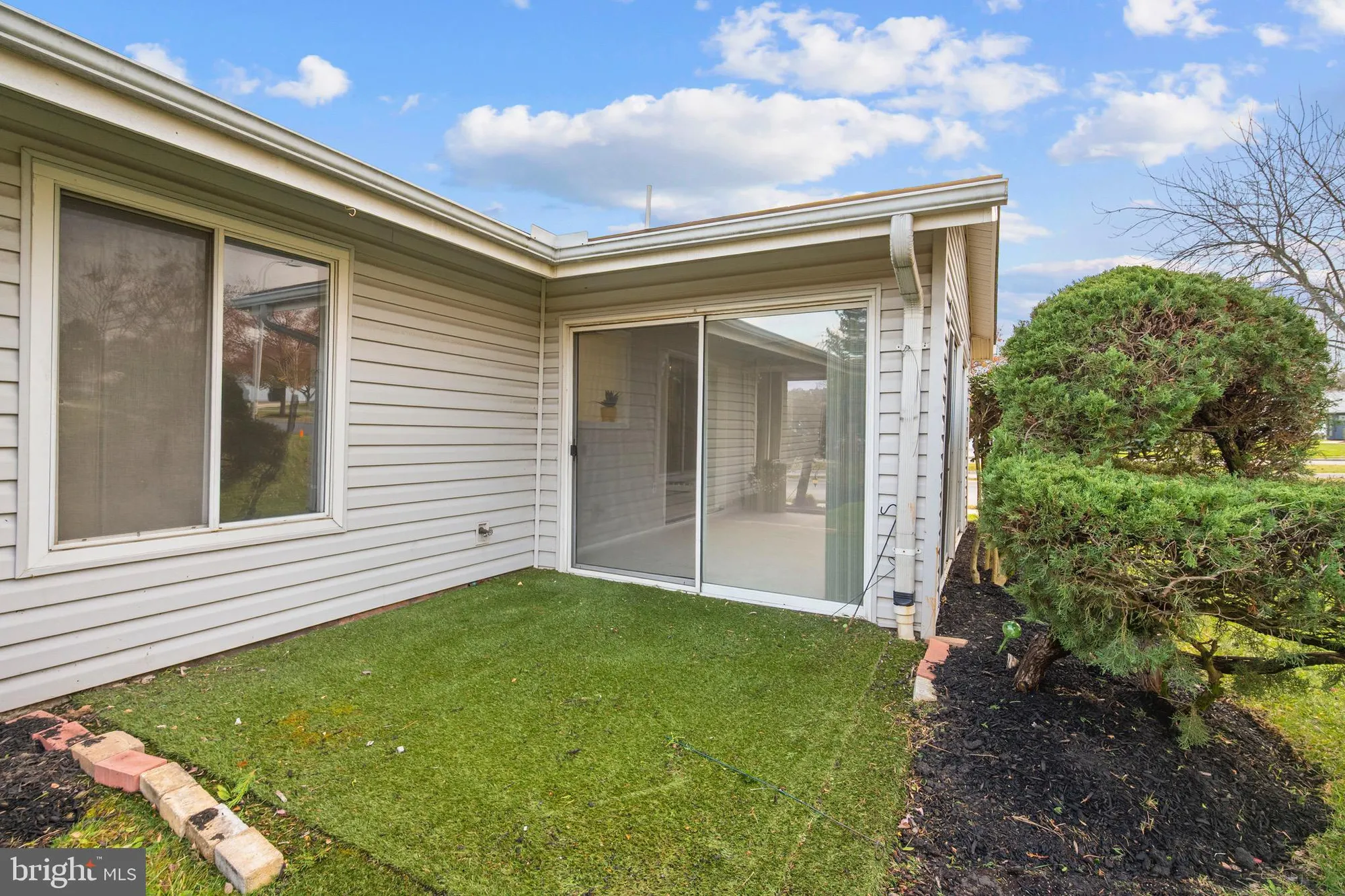 Property Slideshow image 5 of 33 | 15561 prince frederick way # 114-a, Silver Spring, MD, 20906