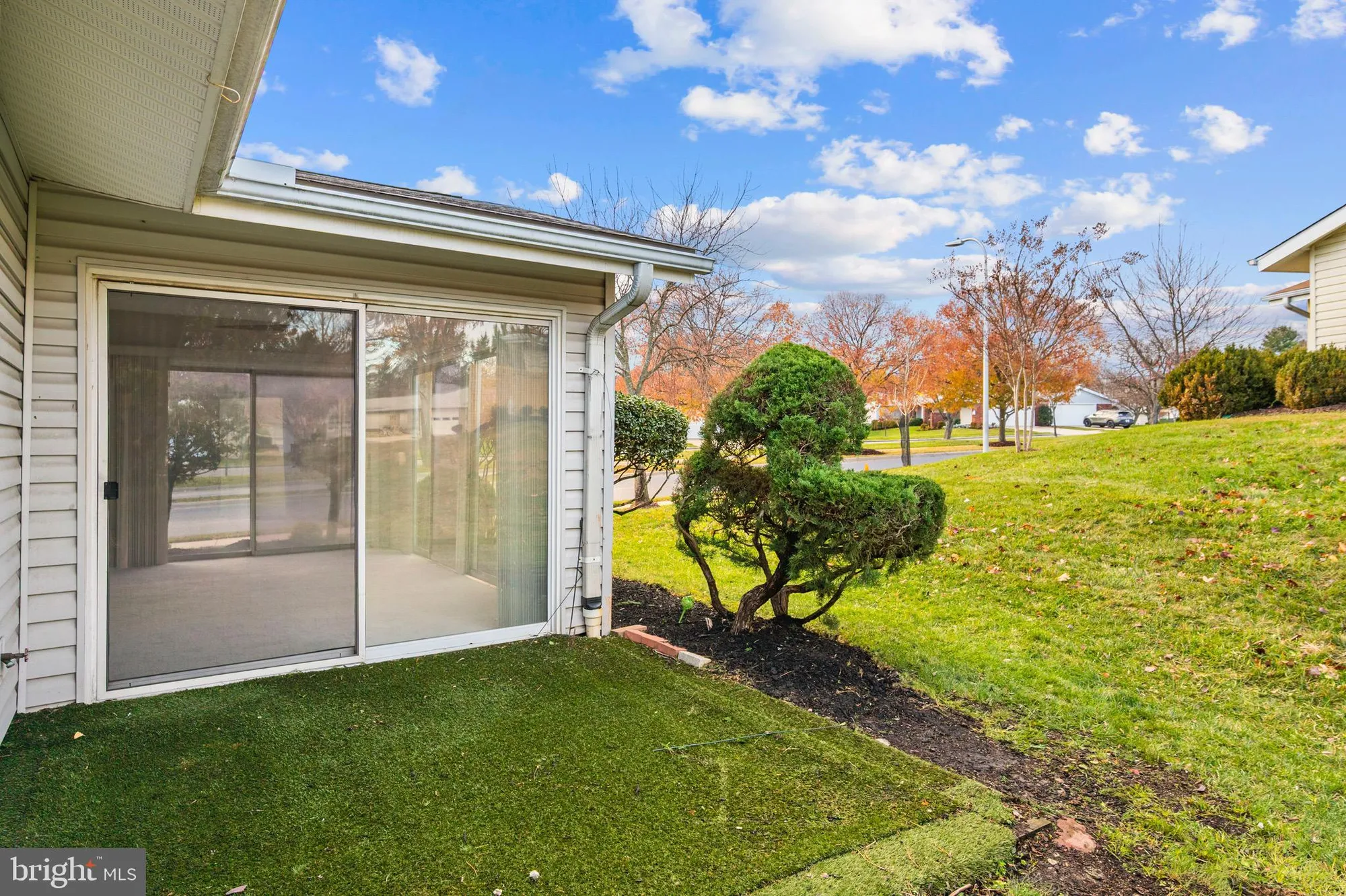 Property Slideshow image 6 of 33 | 15561 prince frederick way # 114-a, Silver Spring, MD, 20906