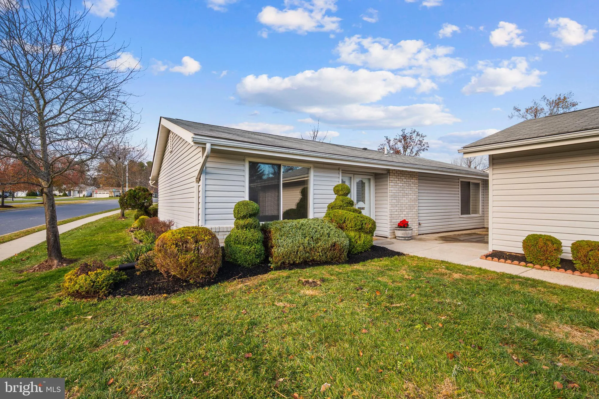 Property Slideshow image 7 of 33 | 15561 prince frederick way # 114-a, Silver Spring, MD, 20906