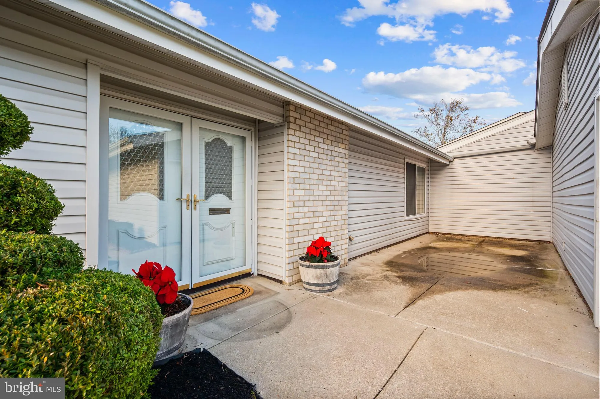 Property Slideshow image 8 of 33 | 15561 prince frederick way # 114-a, Silver Spring, MD, 20906