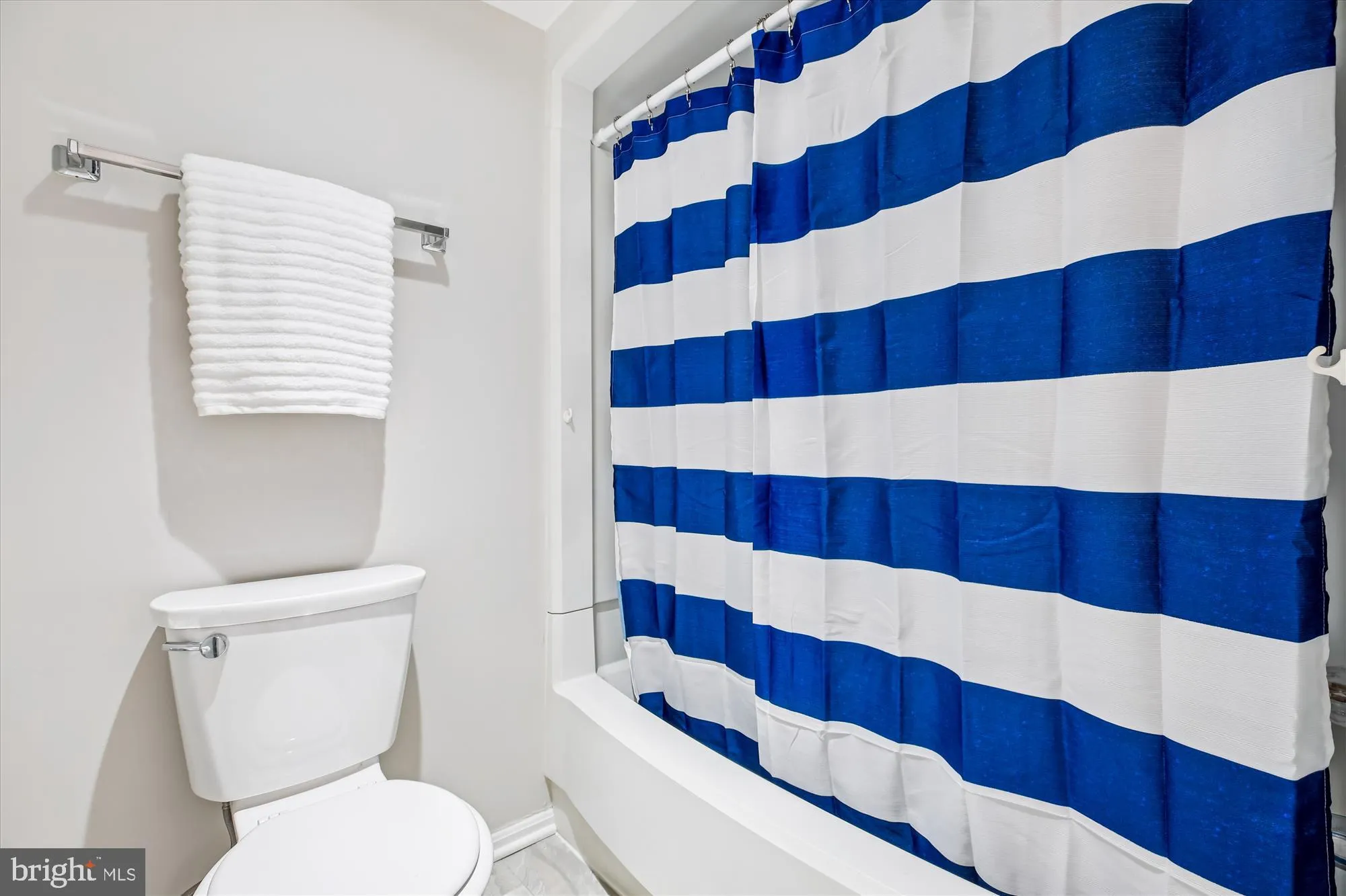 Property Slideshow image 16 of 50 | 15115 interlachen dr 3-308, Silver Spring, MD, 20906