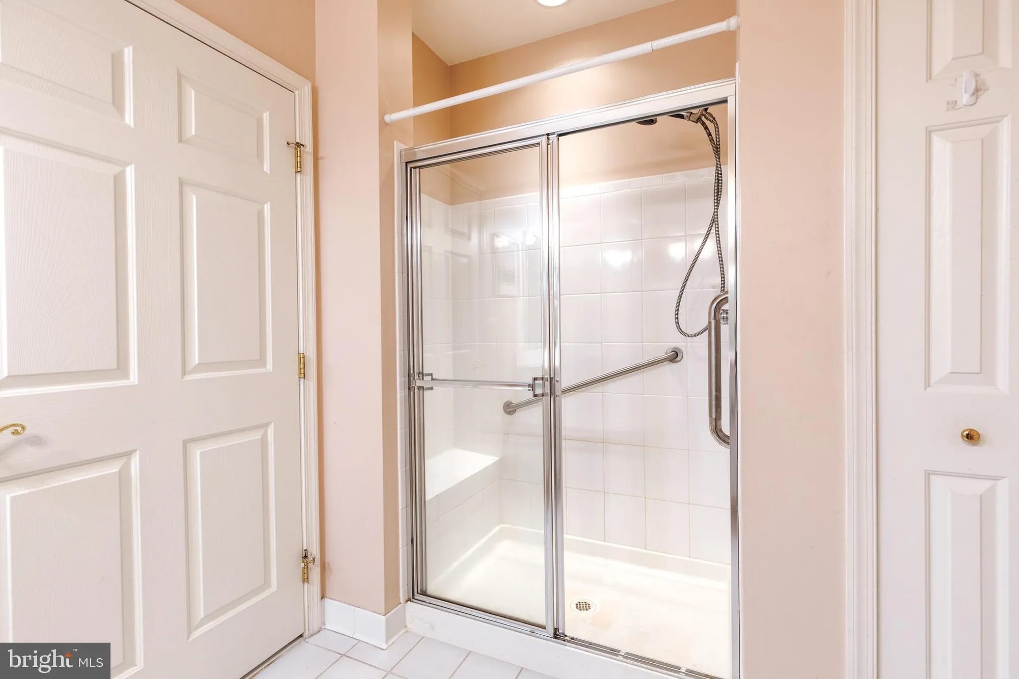 Property Slideshow image 24 of 32 | 8260 stone crop dr e, Ellicott City, MD, 21043