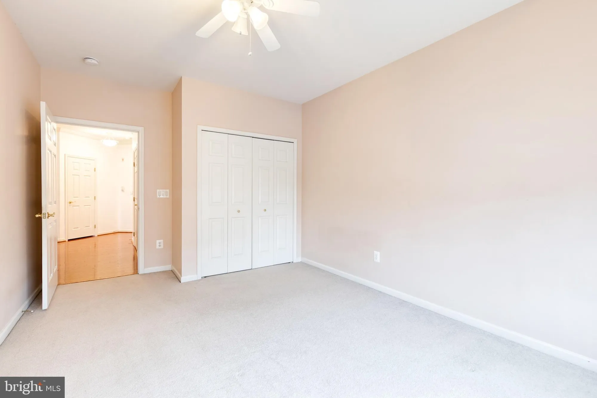 Property Slideshow image 26 of 32 | 8260 stone crop dr e, Ellicott City, MD, 21043