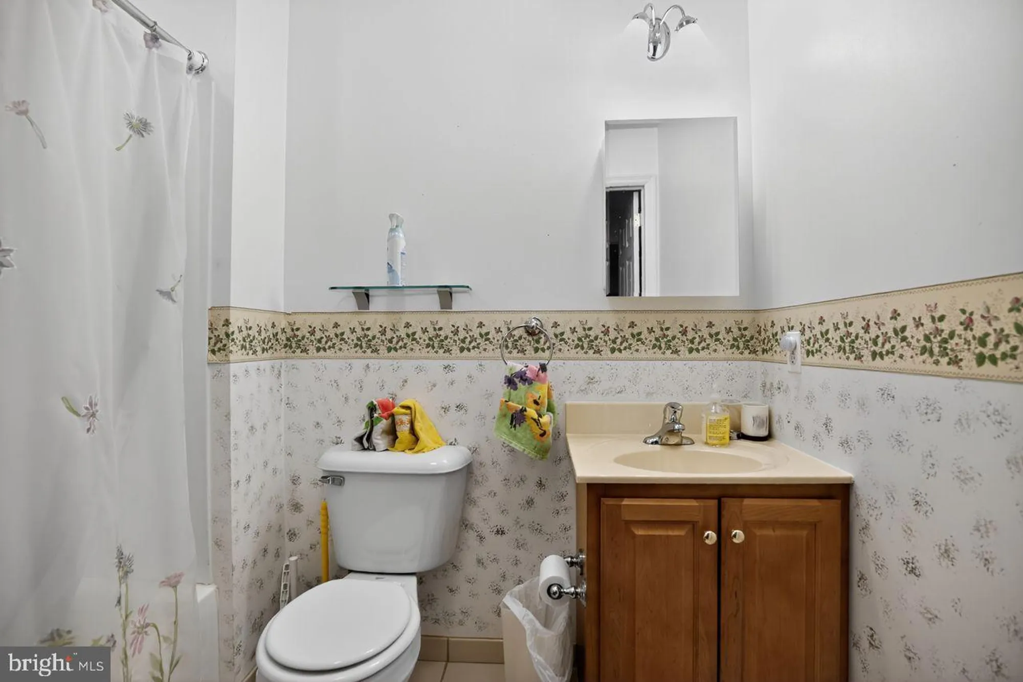 Property Slideshow image 28 of 36 | 506 penny ln c14, Philadelphia, PA, 19111