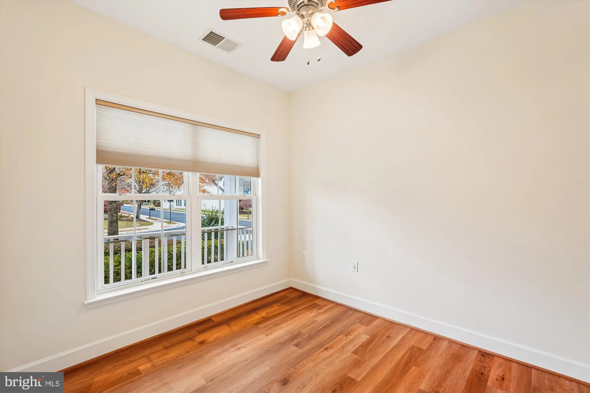 Property Slideshow image 21 of 28 | 20439 old grey pl, Ashburn, VA, 20147