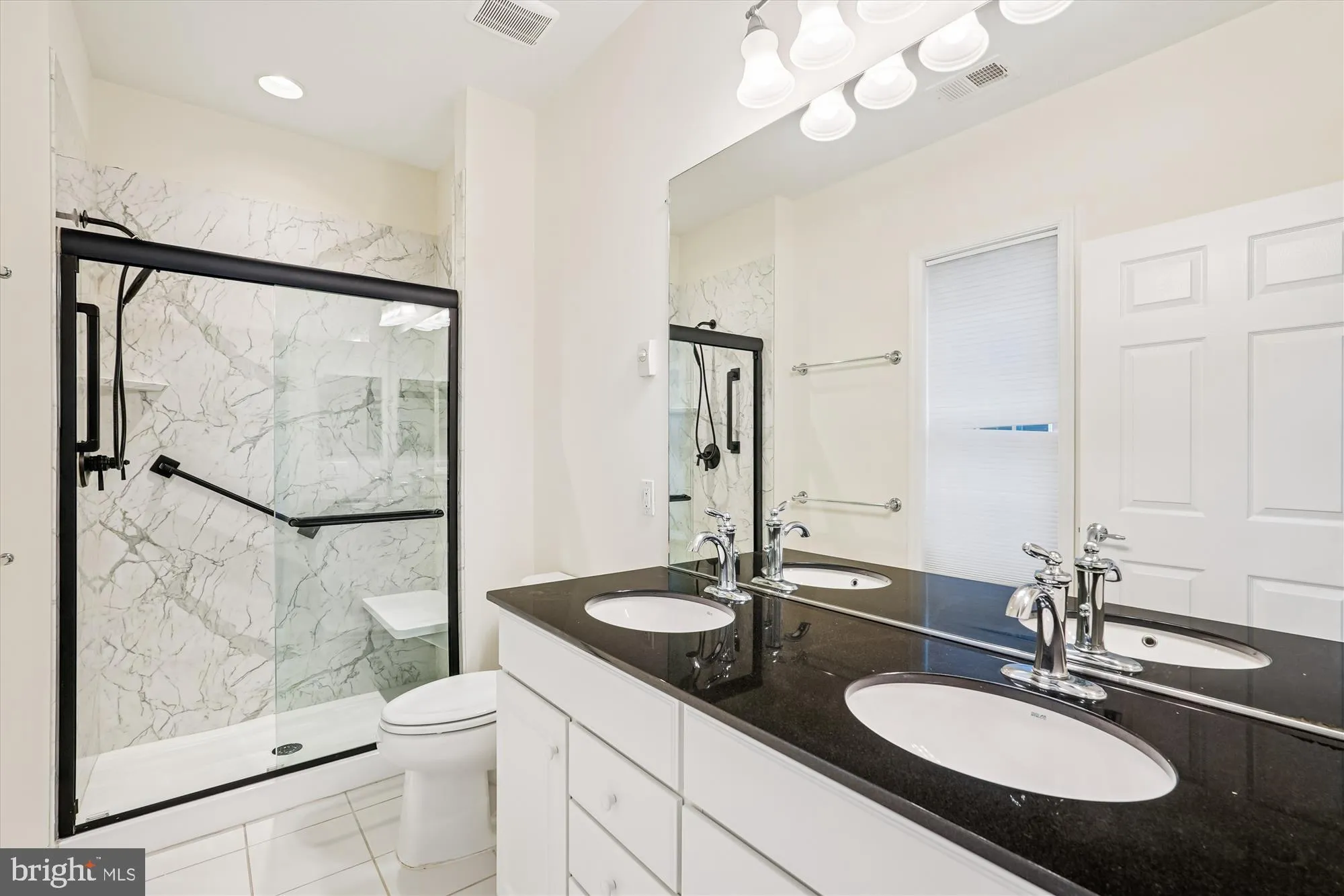 Property Slideshow image 17 of 28 | 20439 old grey pl, Ashburn, VA, 20147