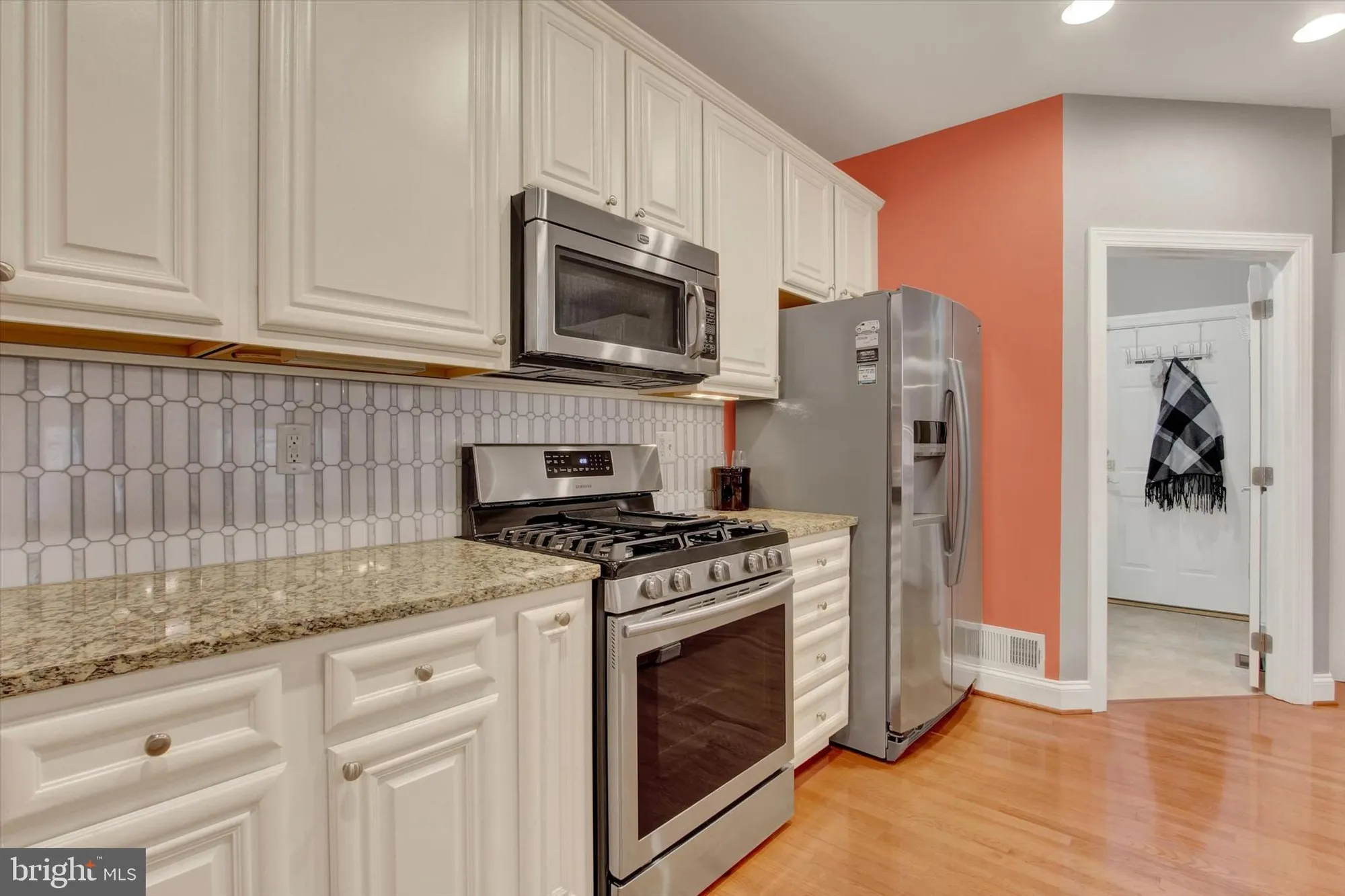 Property Slideshow image 12 of 43 | 2841 chauncey hill dr # 28, Manchester, MD, 21102