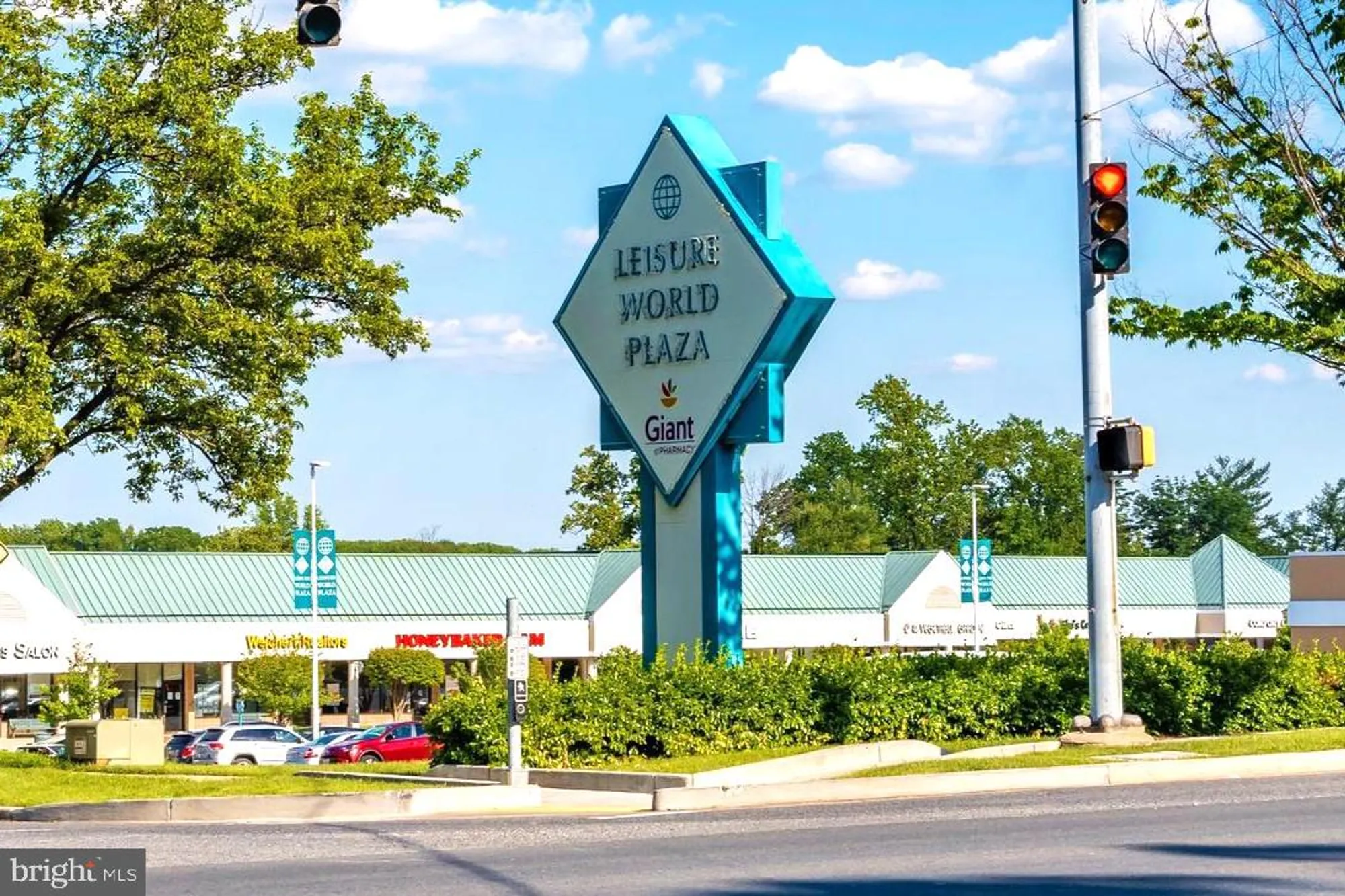 Property Slideshow image 22 of 31 | 3630 gleneagles dr 8-1d, Silver Spring, MD, 20906