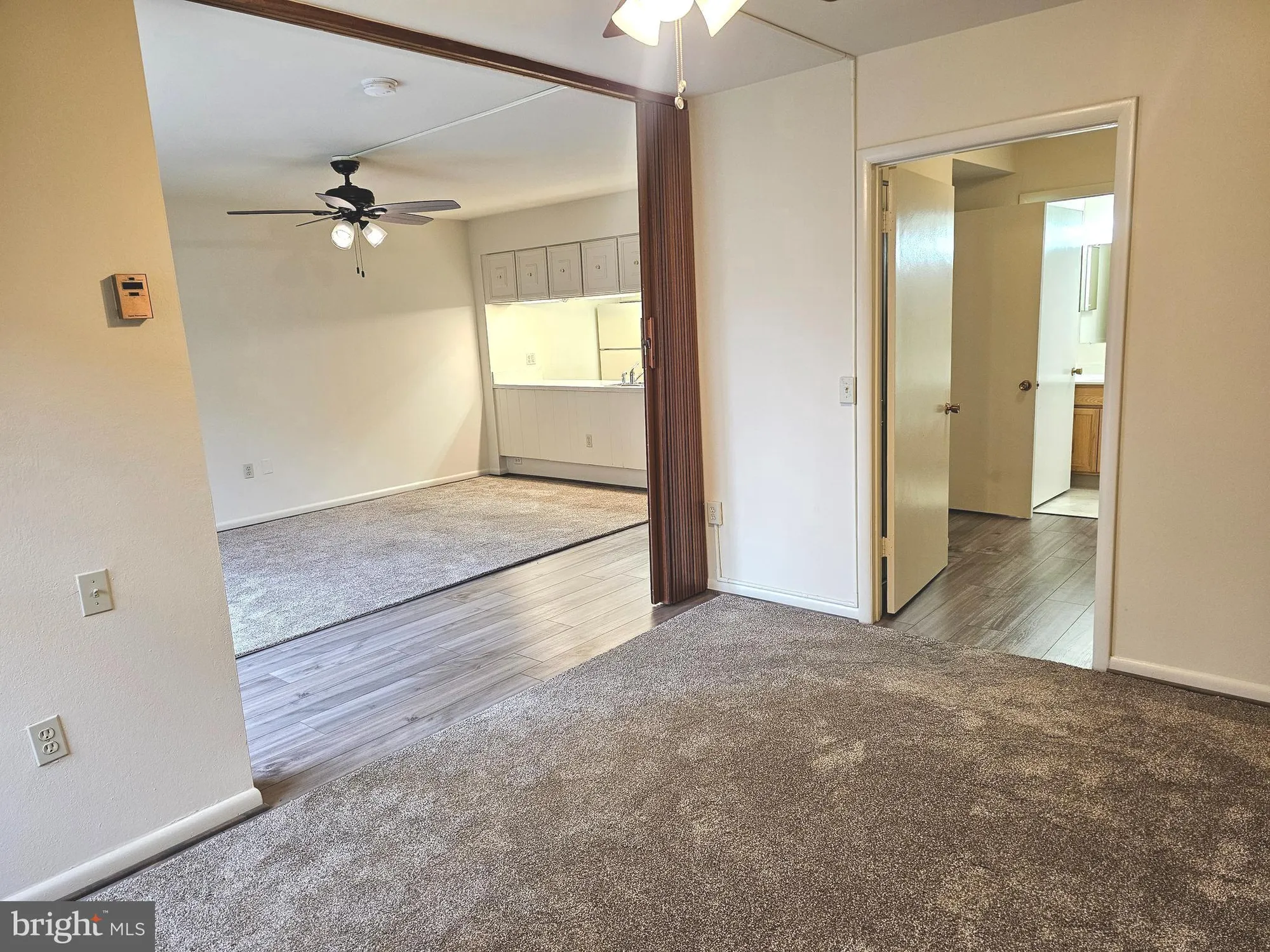 Property Slideshow image 10 of 31 | 3630 gleneagles dr 8-1d, Silver Spring, MD, 20906