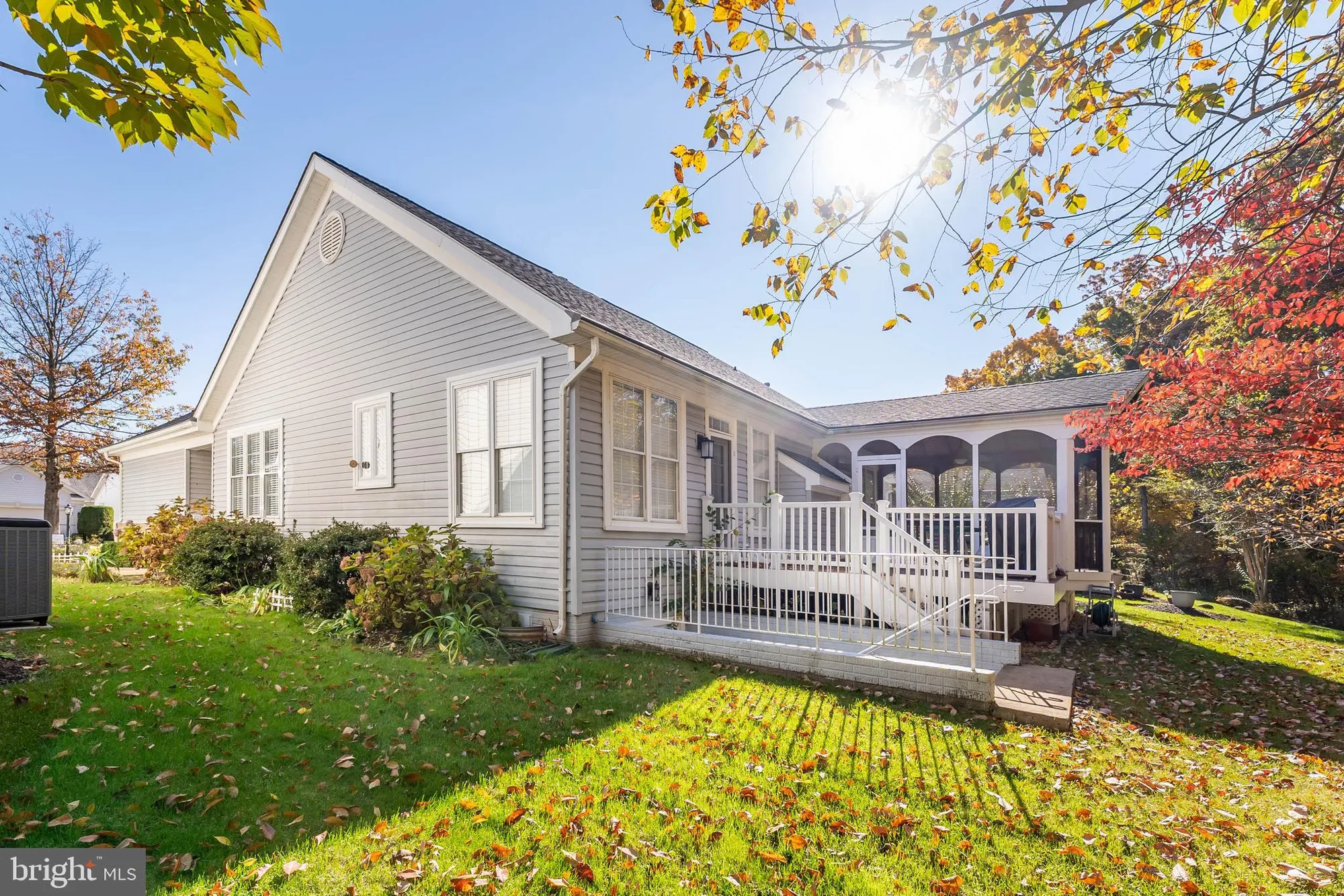 Property Slideshow image 4 of 55 | 6880 saddle run way, Gainesville, VA, 20155