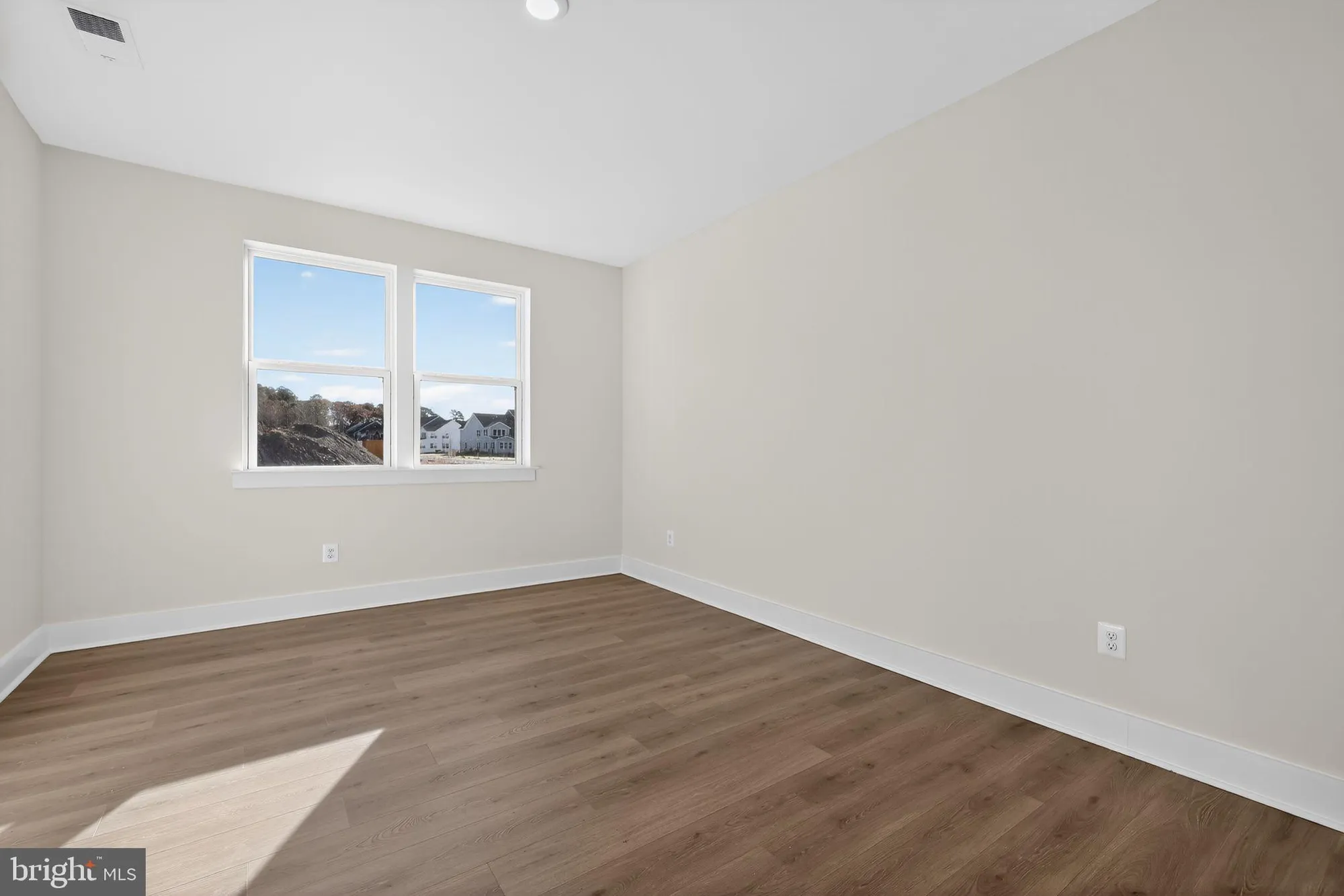 Property Slideshow image 6 of 17 | 207 lackawanna ln, Ocean View, DE, 19970