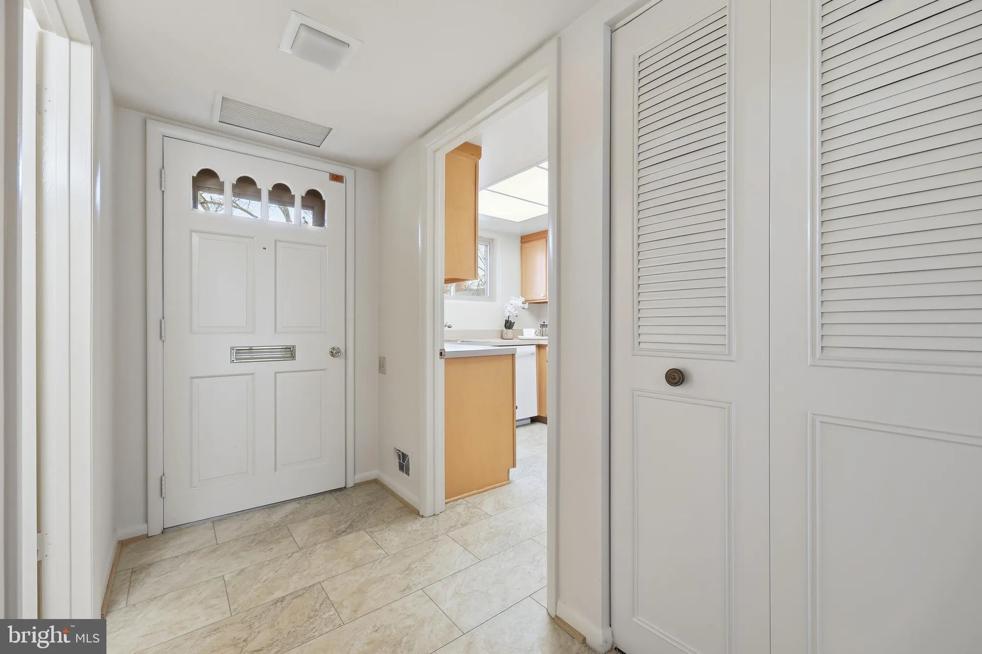 Property Slideshow image 2 of 59 | 3388 chiswick ct # 49-a, Silver Spring, MD, 20906