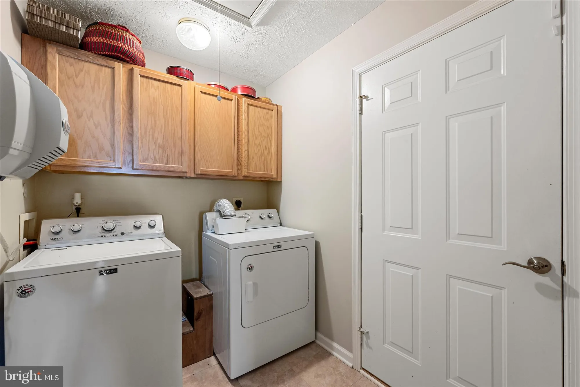 Property Slideshow image 20 of 32 | 203 crestwood ln, Winchester, VA, 22602