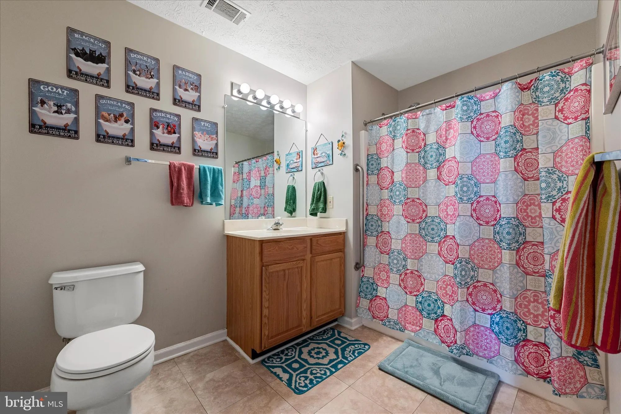 Property Slideshow image 24 of 32 | 203 crestwood ln, Winchester, VA, 22602