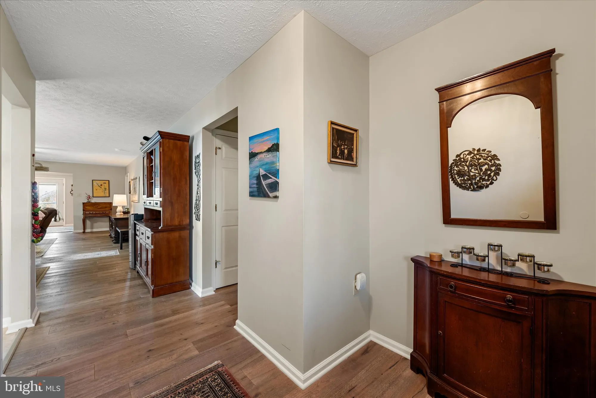 Property Slideshow image 8 of 32 | 203 crestwood ln, Winchester, VA, 22602