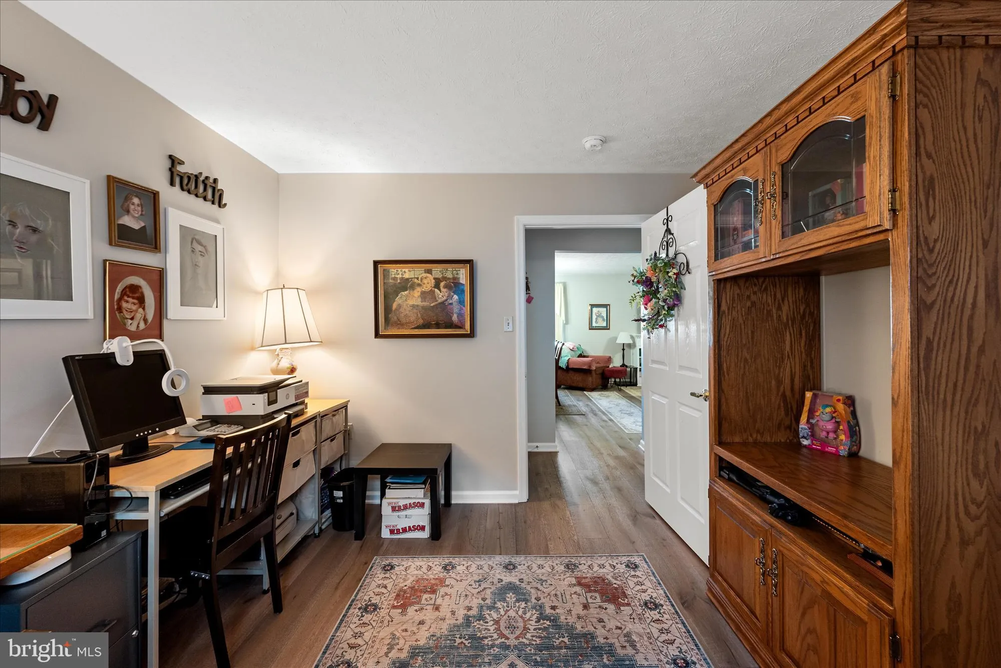 Property Slideshow image 23 of 32 | 203 crestwood ln, Winchester, VA, 22602