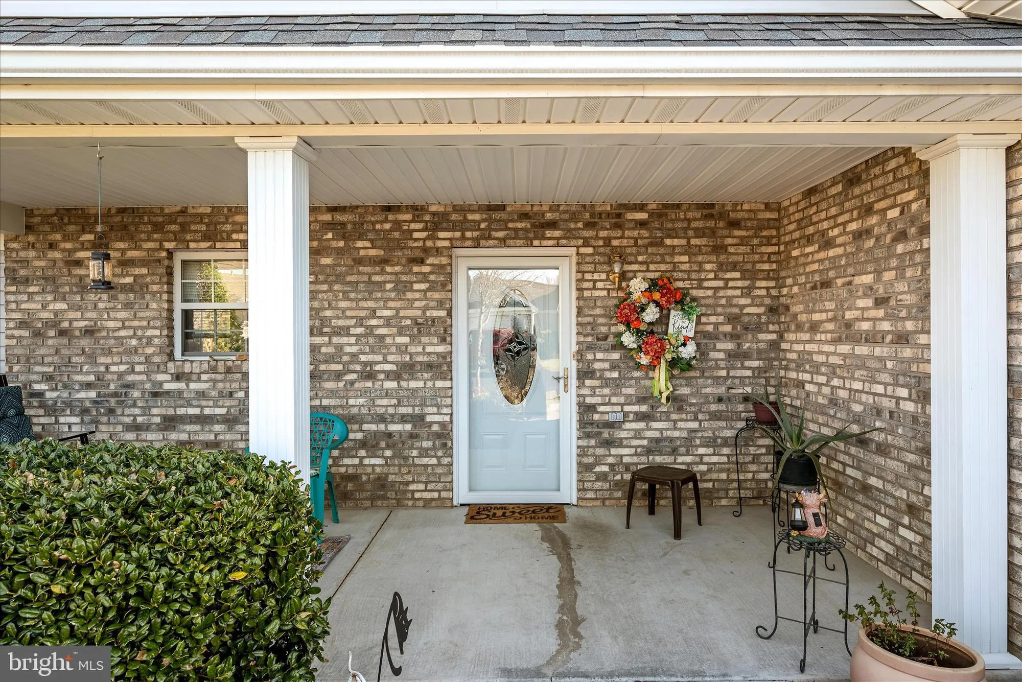 Property Slideshow image 4 of 32 | 203 crestwood ln, Winchester, VA, 22602