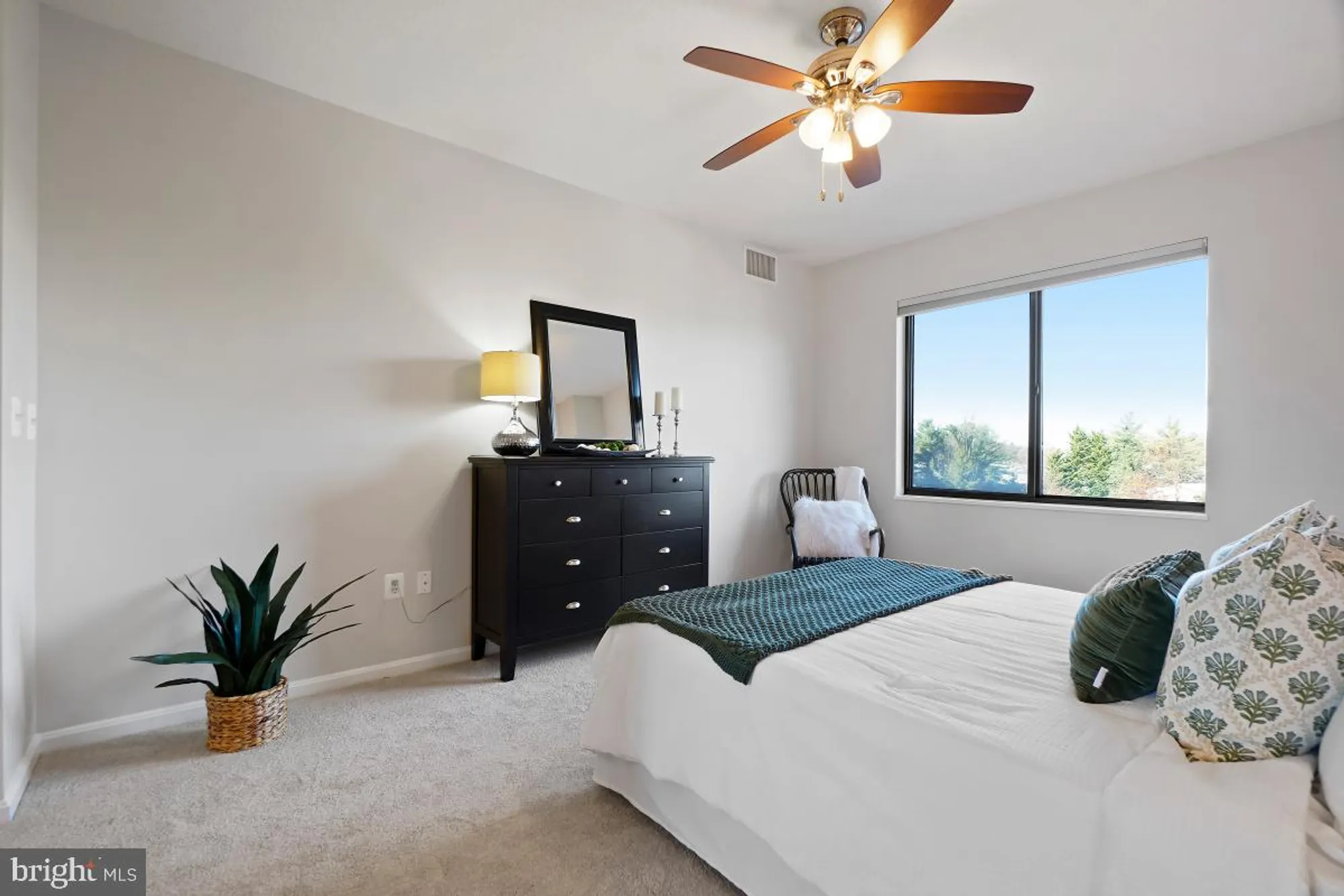 Property Slideshow image 19 of 30 | 3210 n leisure world blvd 308, Silver Spring, MD, 20906