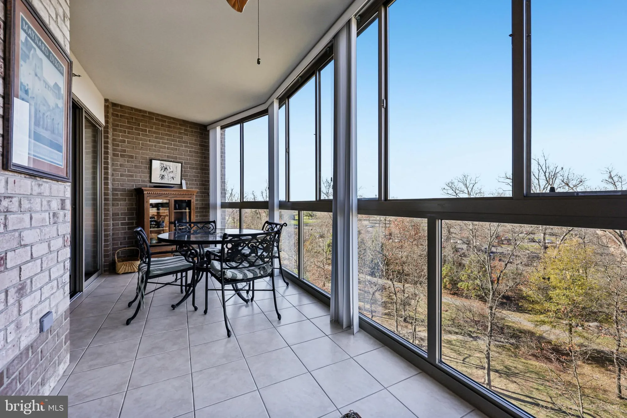 Property Slideshow image 9 of 29 | 19365 cypress ridge ter unit 621, Leesburg, VA, 20176