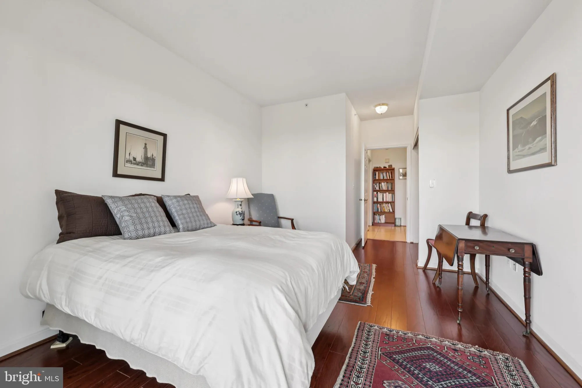 Property Slideshow image 20 of 29 | 19365 cypress ridge ter unit 621, Leesburg, VA, 20176