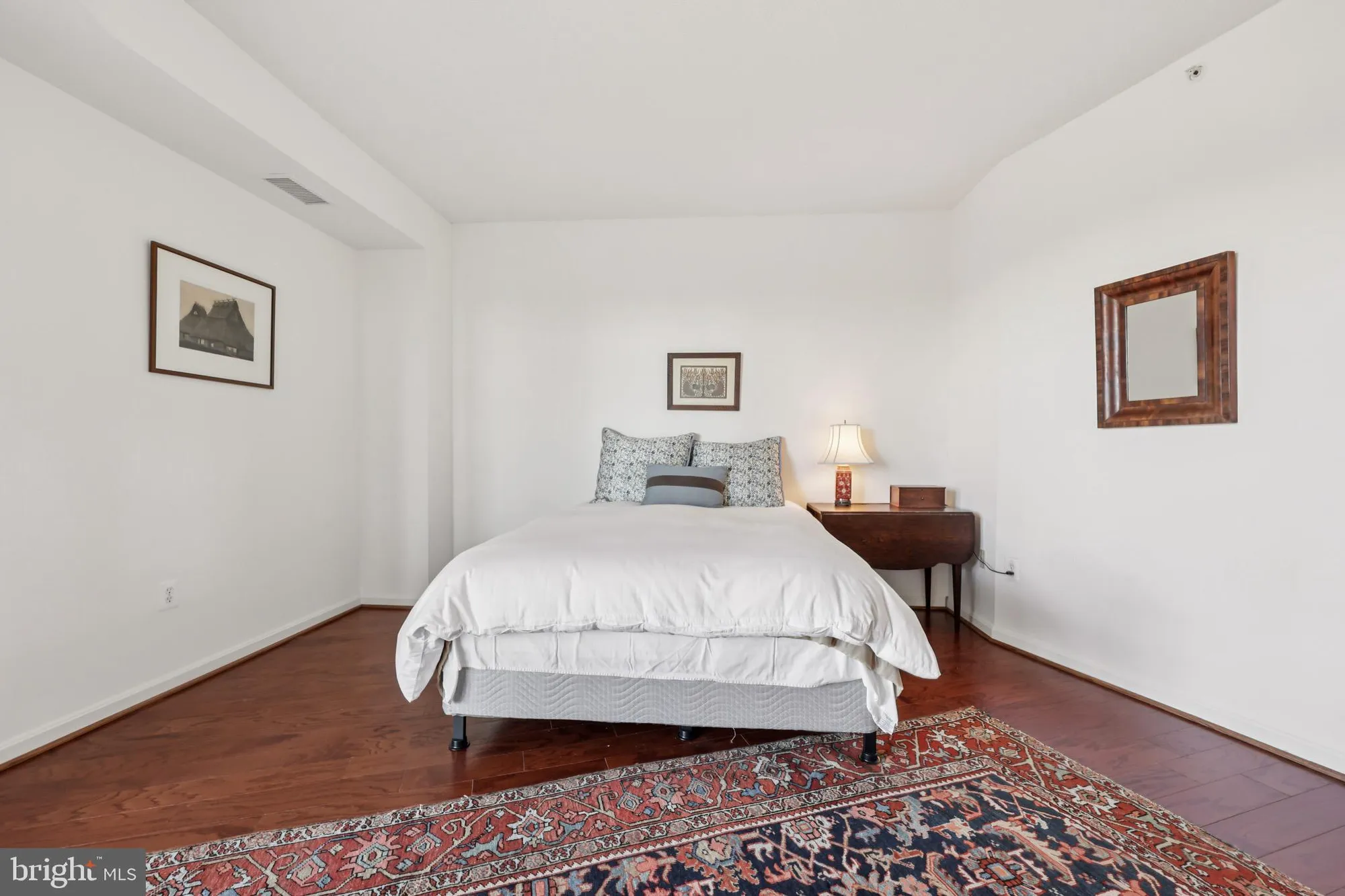 Property Slideshow image 22 of 29 | 19365 cypress ridge ter unit 621, Leesburg, VA, 20176