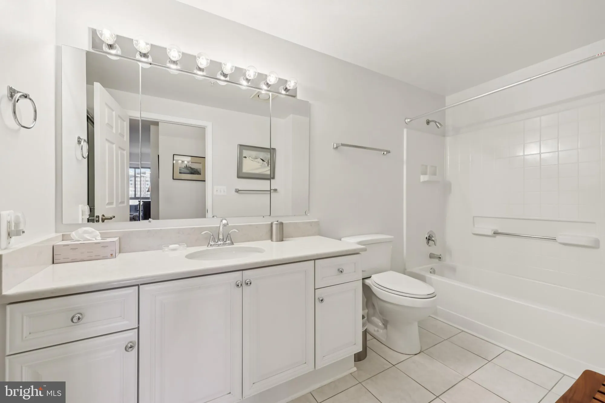 Property Slideshow image 28 of 29 | 19365 cypress ridge ter unit 621, Leesburg, VA, 20176