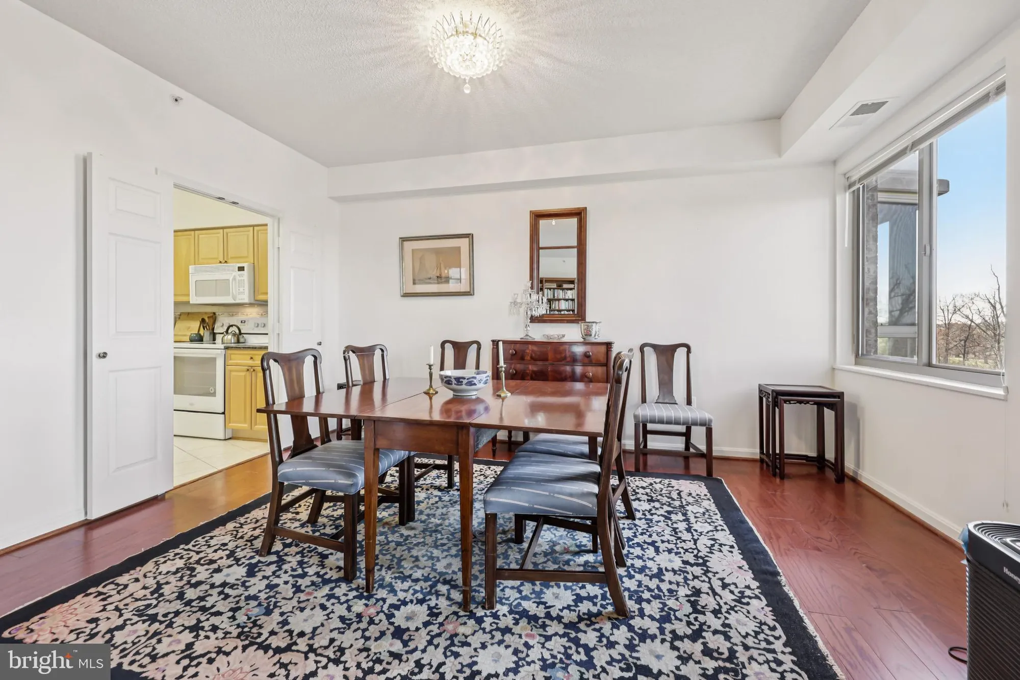 Property Slideshow image 15 of 29 | 19365 cypress ridge ter unit 621, Leesburg, VA, 20176