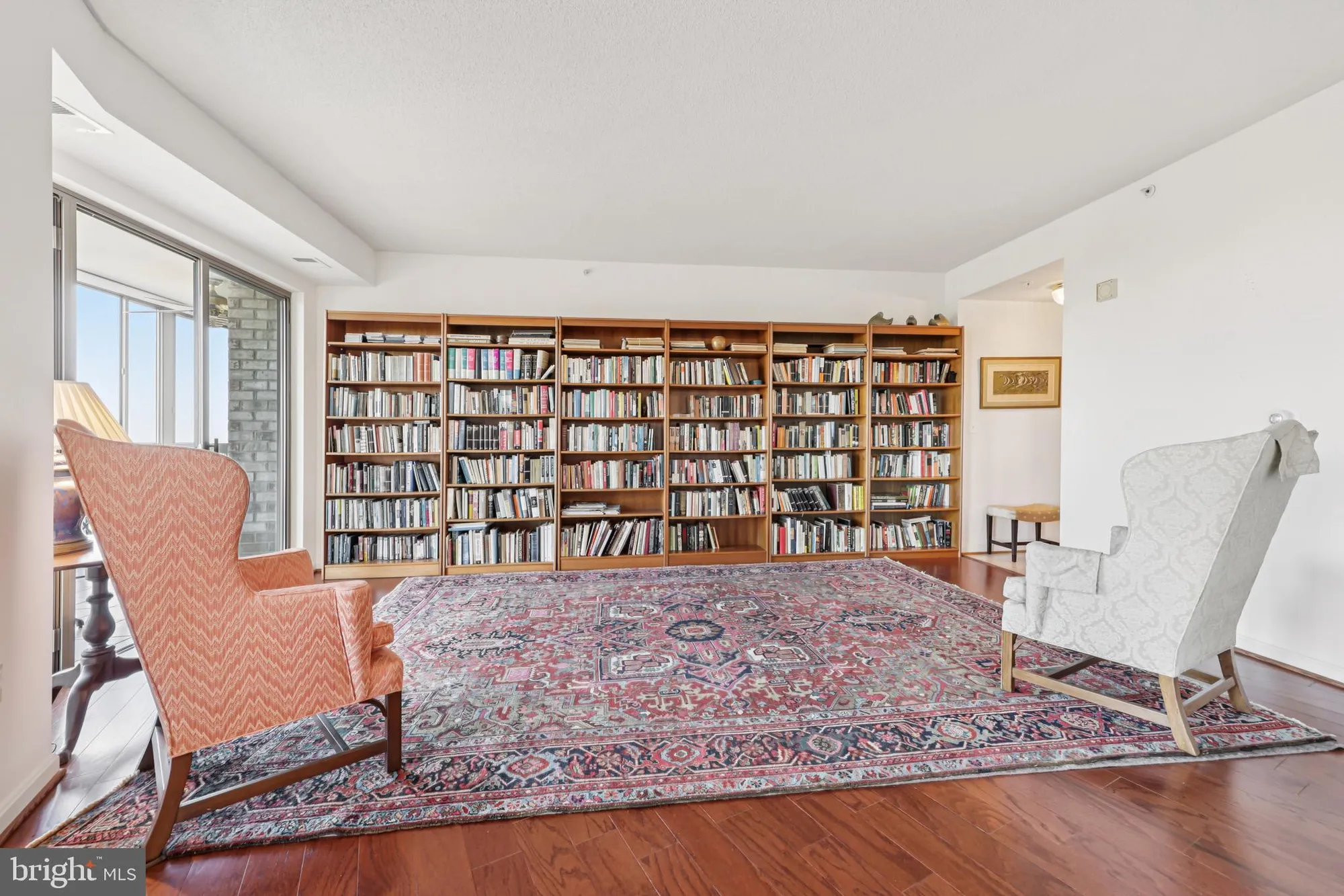 Property Slideshow image 12 of 29 | 19365 cypress ridge ter unit 621, Leesburg, VA, 20176