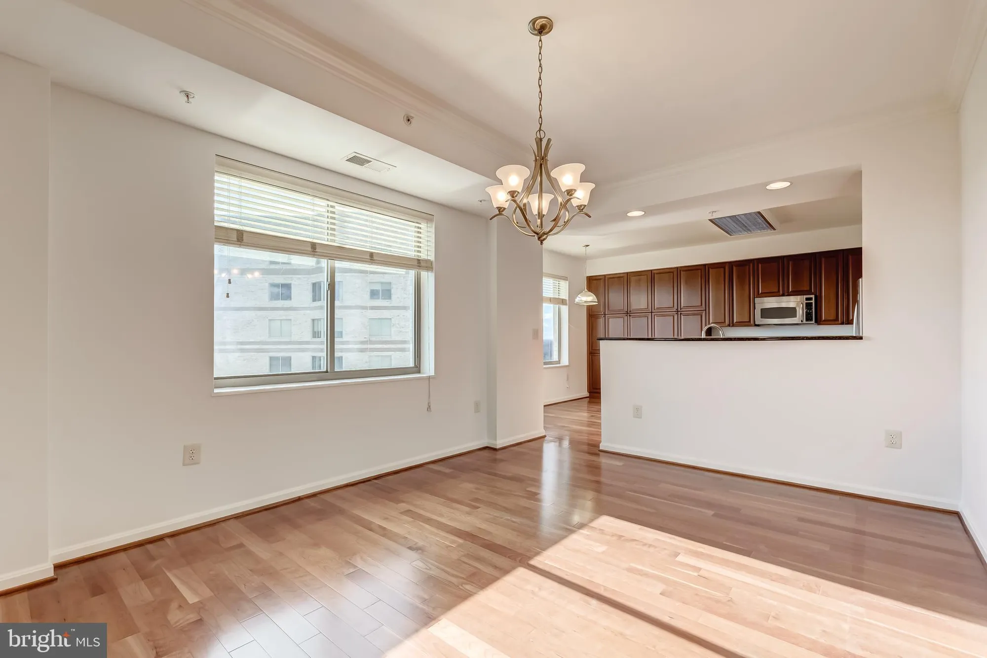 Property Slideshow image 27 of 88 | 19355 cypress ridge ter 1006, Leesburg, VA, 20176