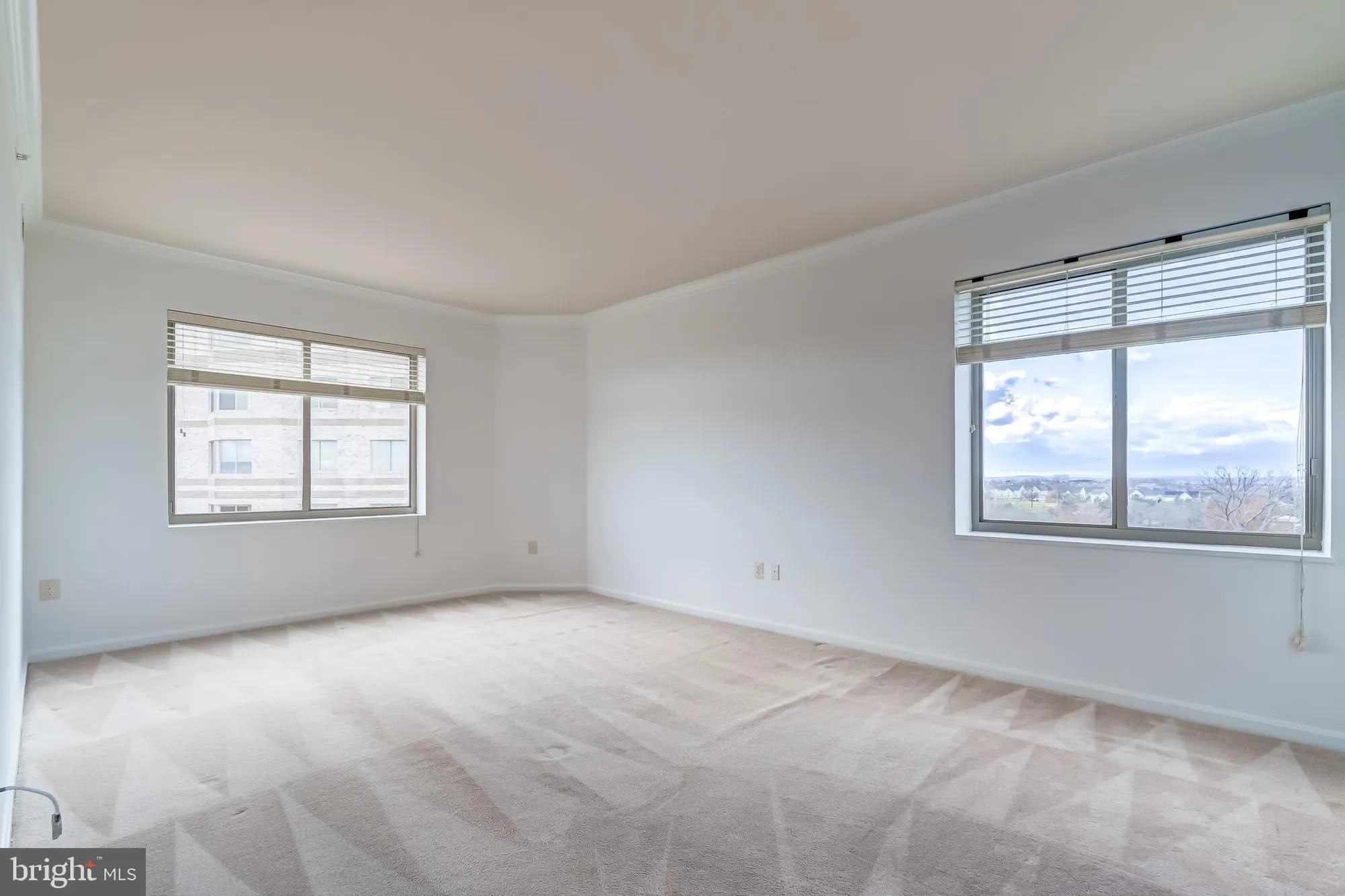 Property Slideshow image 48 of 88 | 19355 cypress ridge ter 1006, Leesburg, VA, 20176