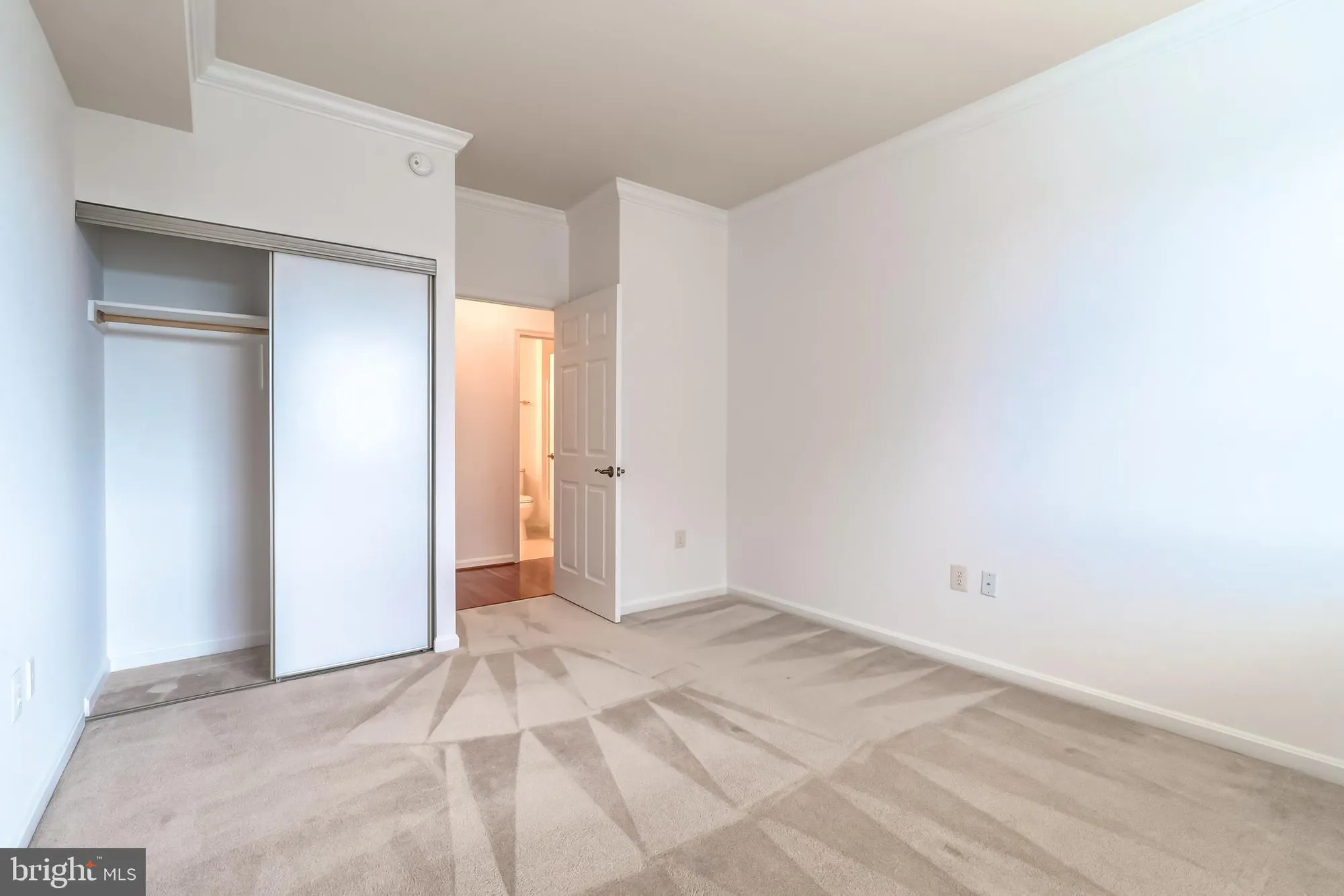 Property Slideshow image 45 of 88 | 19355 cypress ridge ter 1006, Leesburg, VA, 20176