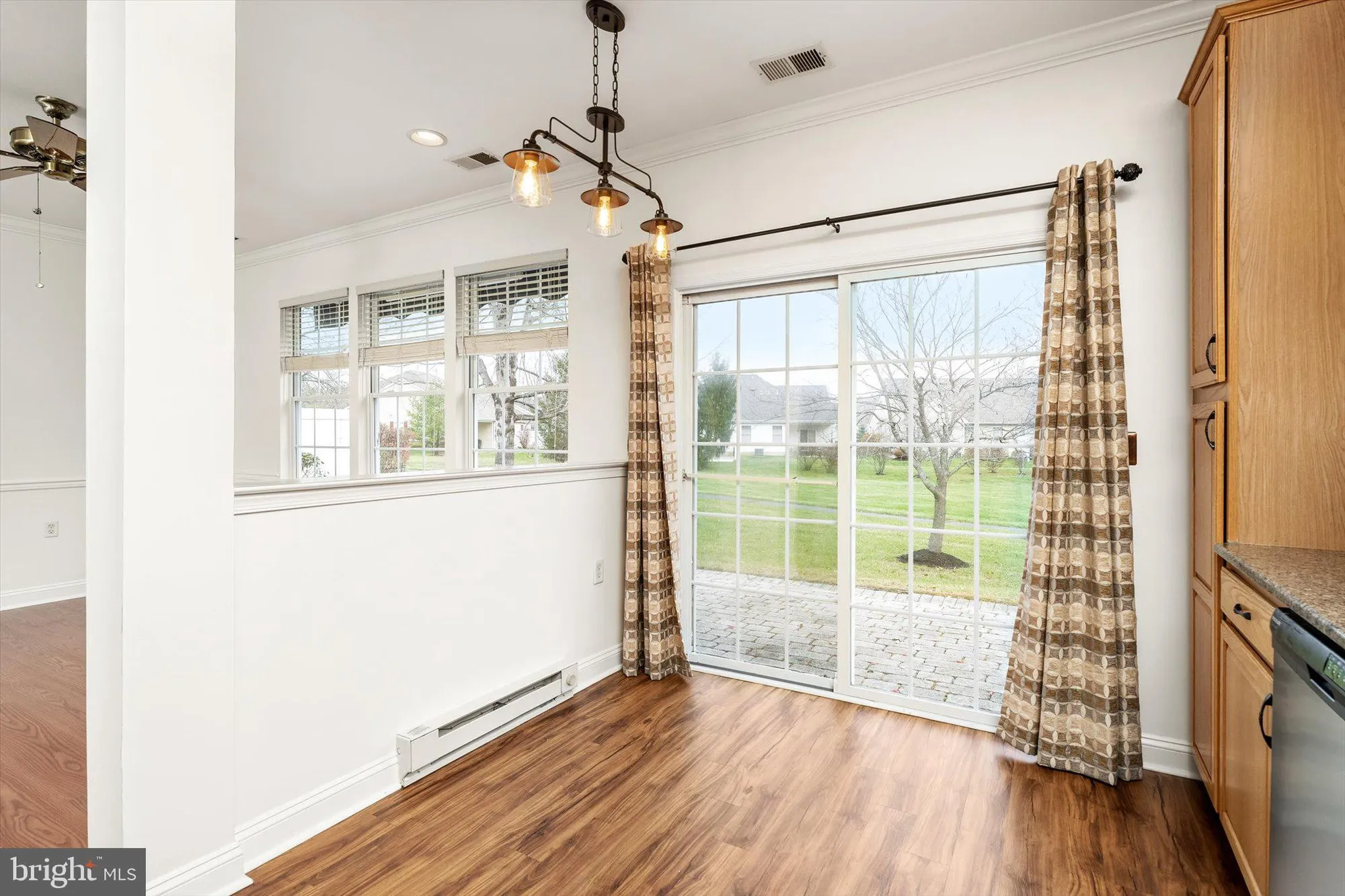 Property Slideshow image 14 of 25 | 207 burholme dr, Hamilton, NJ, 08691