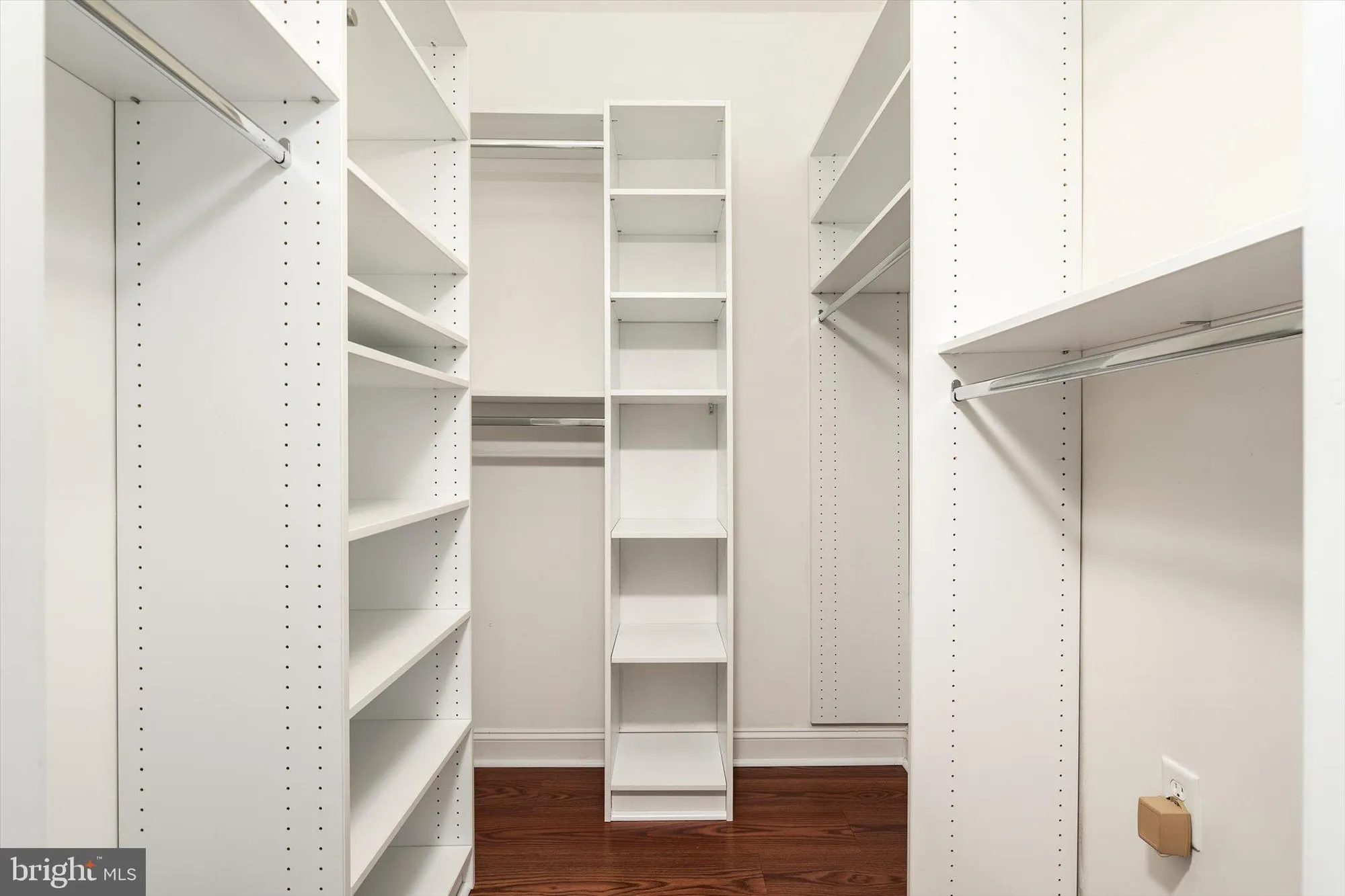 Property Slideshow image 21 of 25 | 207 burholme dr, Hamilton, NJ, 08691