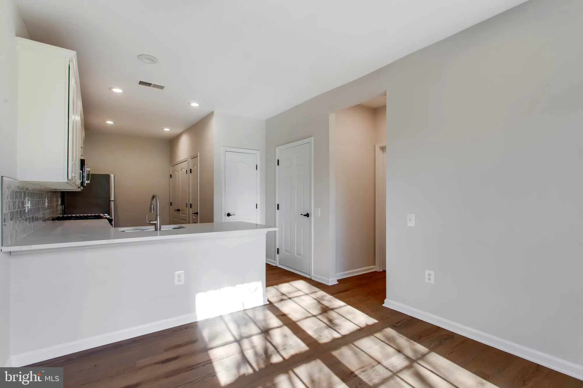 Property Slideshow image 14 of 49 | 1981 penfold ct, Woodbridge, VA, 22192