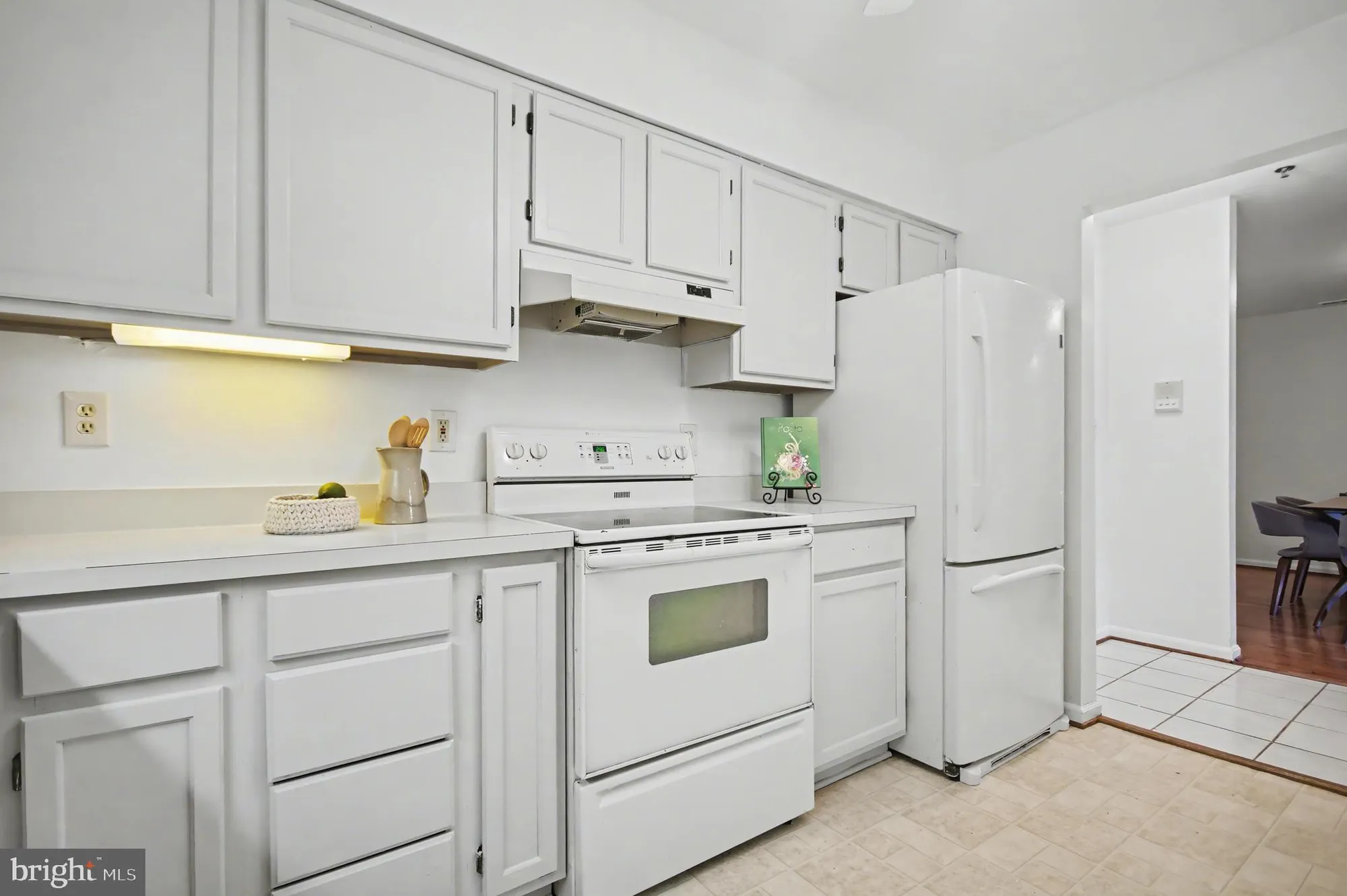 Property Slideshow image 10 of 44 | 803 coxswain way unit 203, Annapolis, MD, 21401