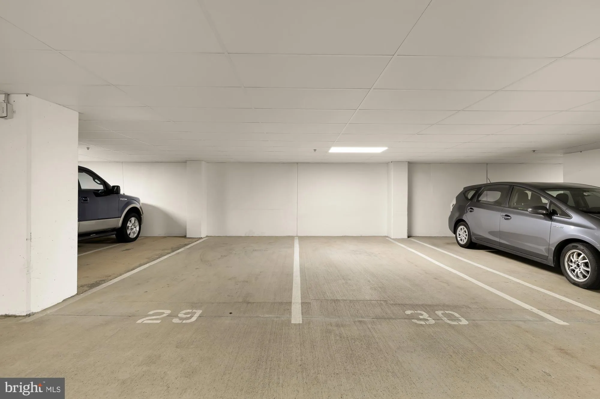 Property Slideshow image 33 of 40 | 9555 saintsbury dr unit 503, Fairfax, VA, 22031