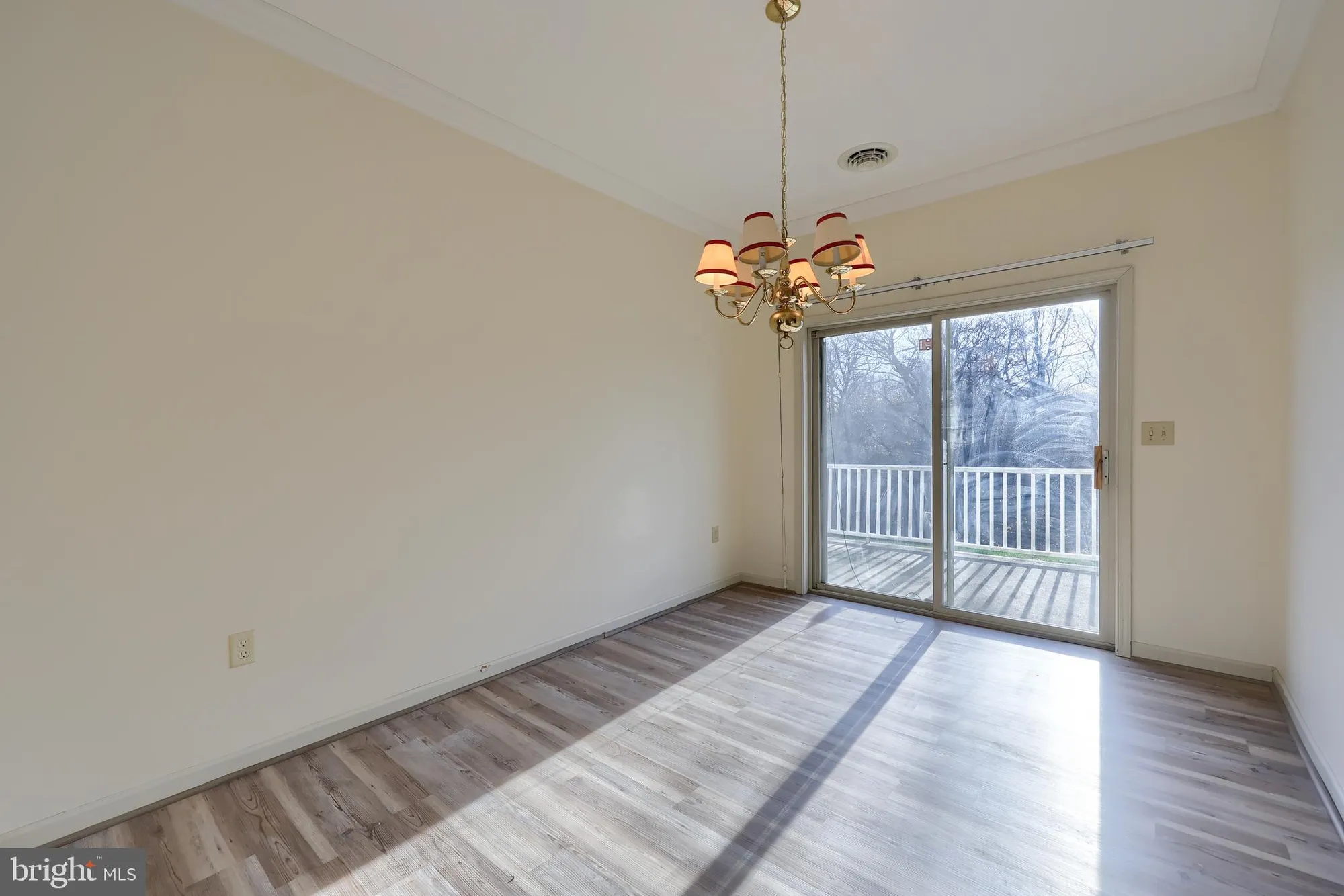 Property Slideshow image 8 of 33 | 130 leonard ln, Harrisburg, PA, 17111