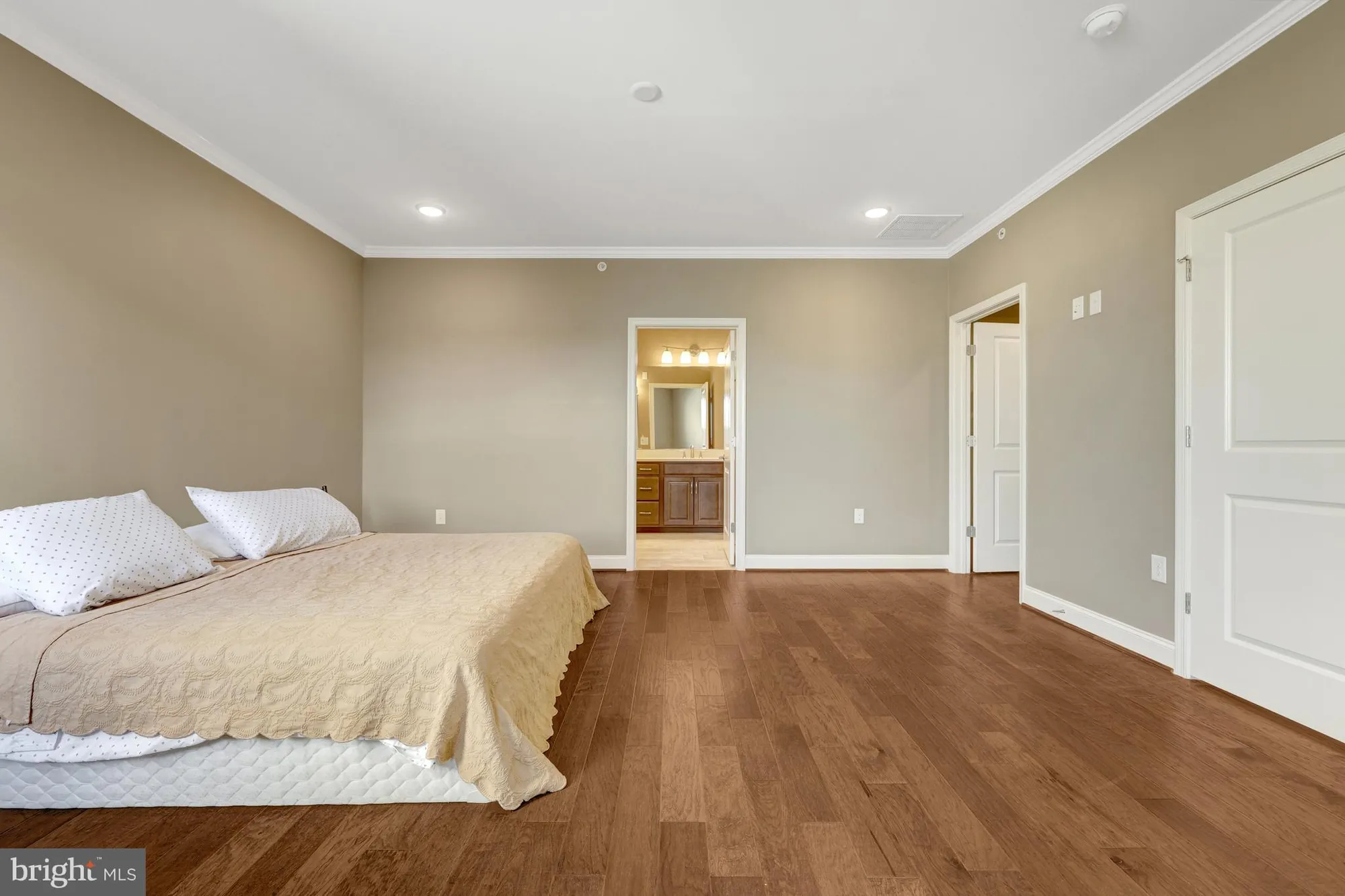 Property Slideshow image 28 of 49 | 23631 havelock walk ter 404, Ashburn, VA, 20148