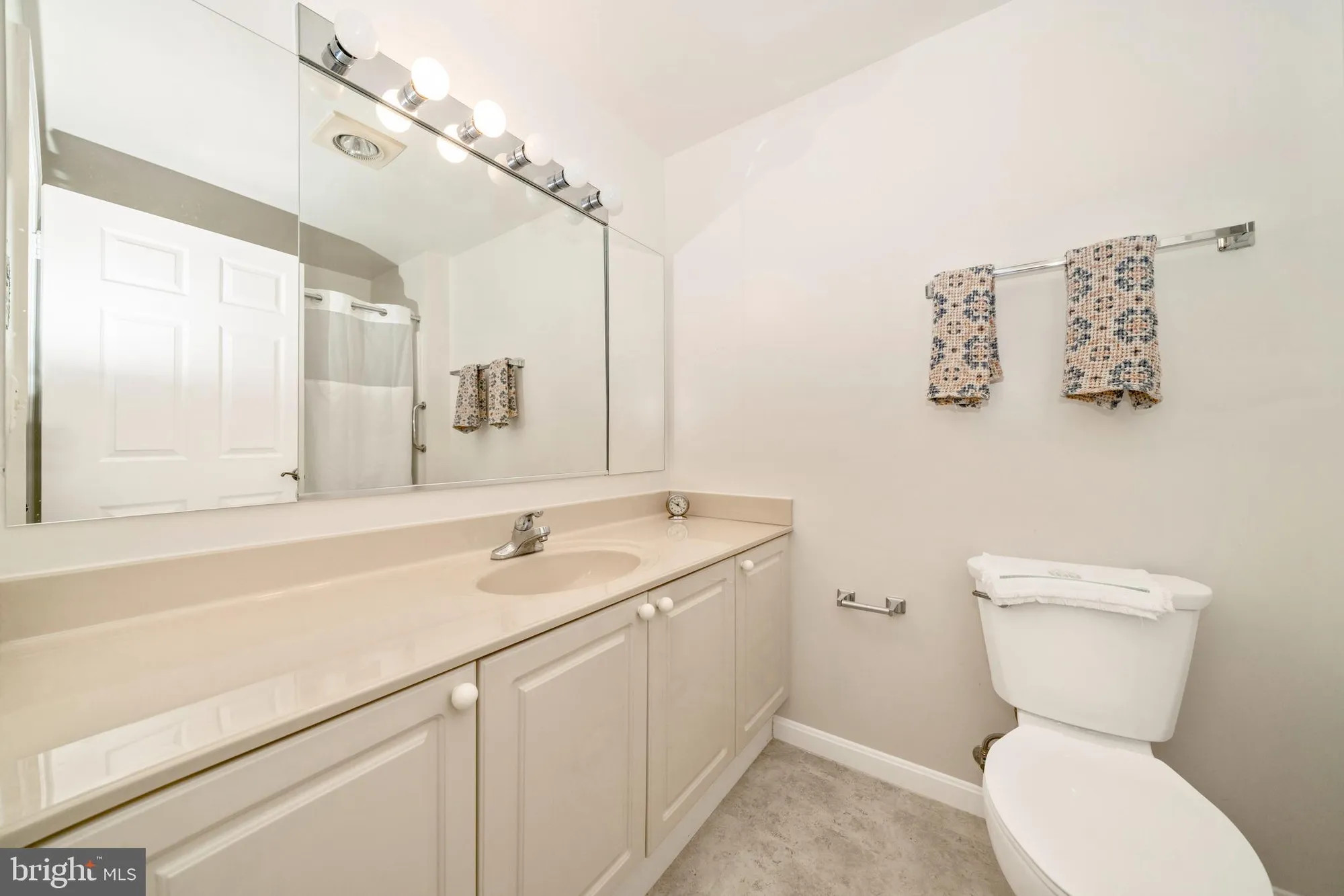 Property Slideshow image 13 of 71 | 3005 s leisure world blvd 306, Silver Spring, MD, 20906